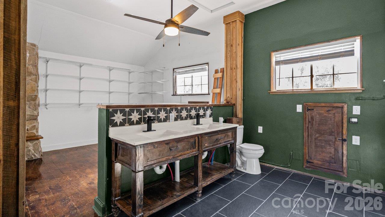 primary bathroom - 2955 Sherrills Ford Road, Salisbury