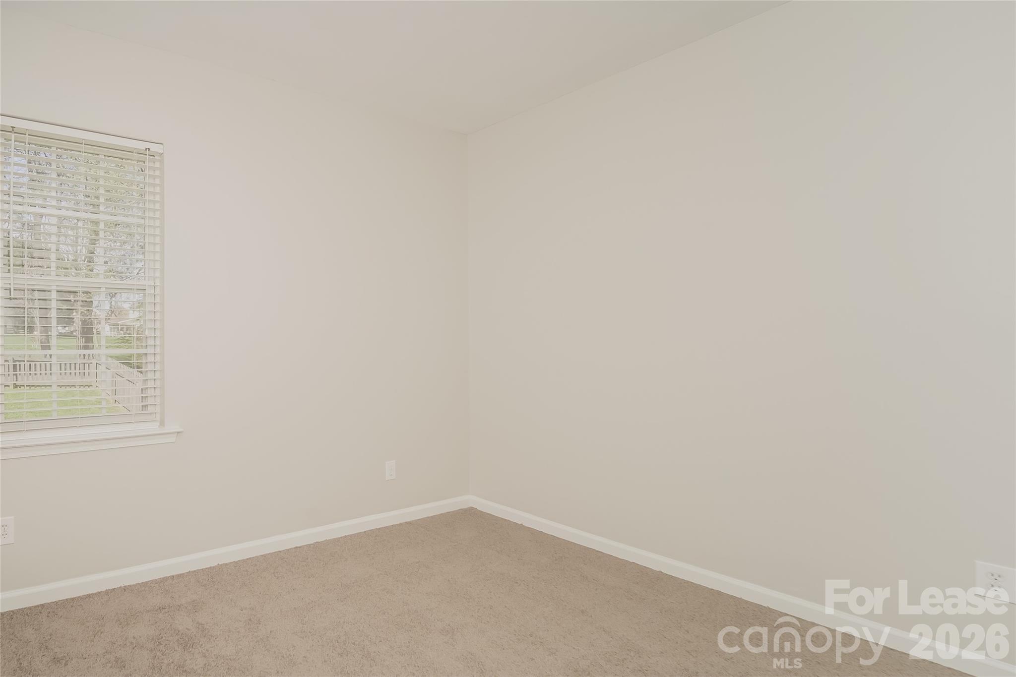 Single Family Residence at 16831 Hampton Crossing Drive, Huntersville, photo 11 of 15