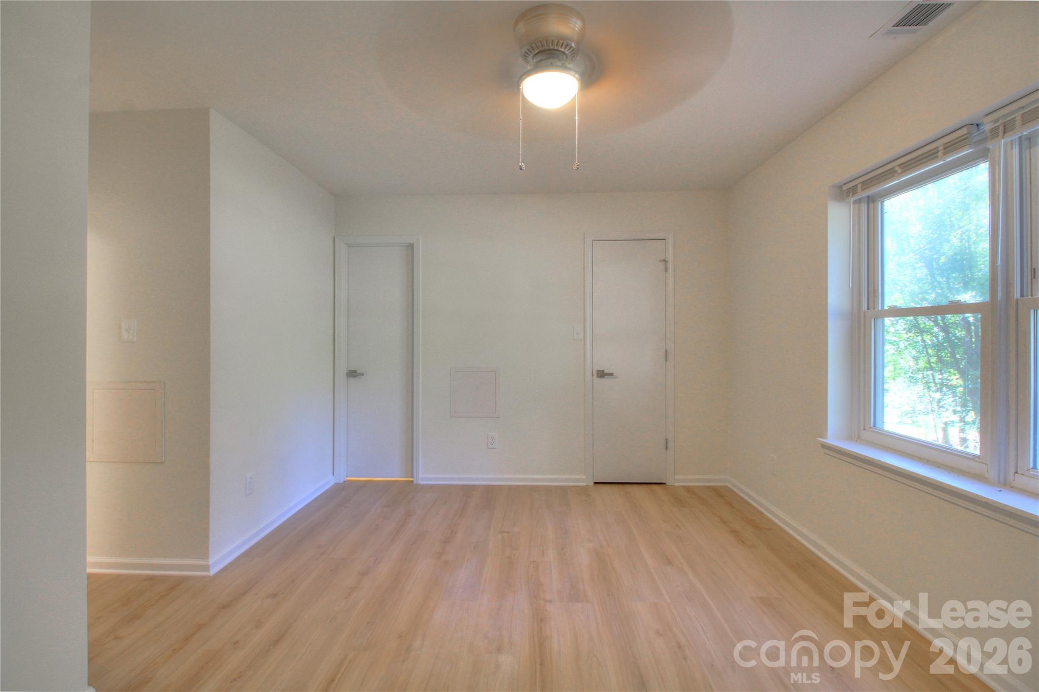 Single Family Residence at 623 Olin Drive, Waxhaw, photo 6 of 20