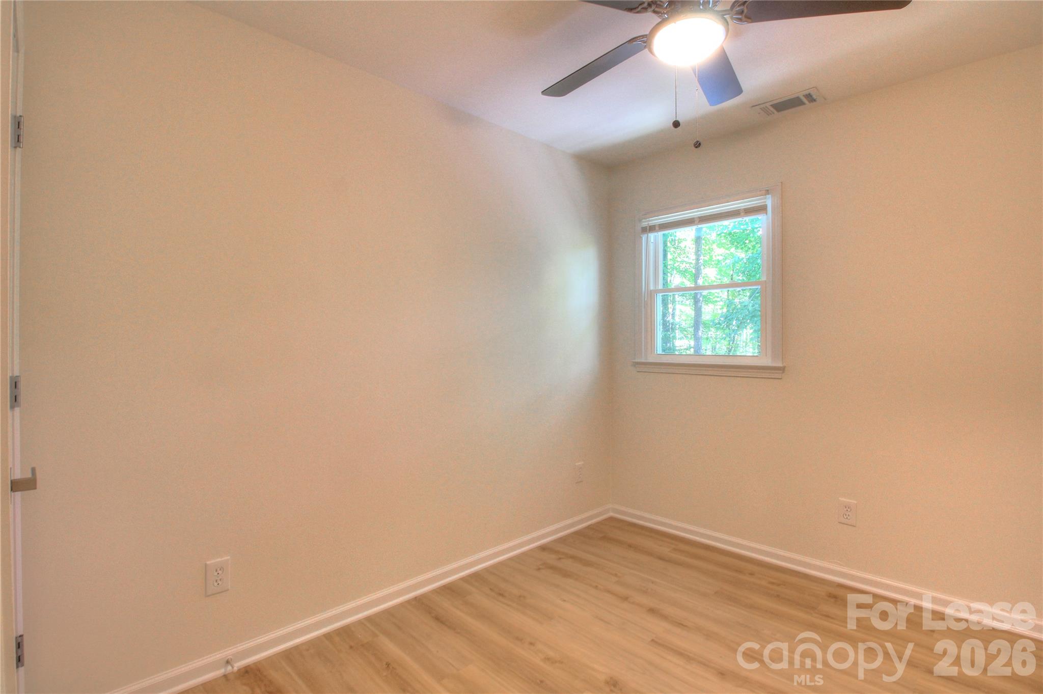 Single Family Residence at 623 Olin Drive, Waxhaw, photo 8 of 20