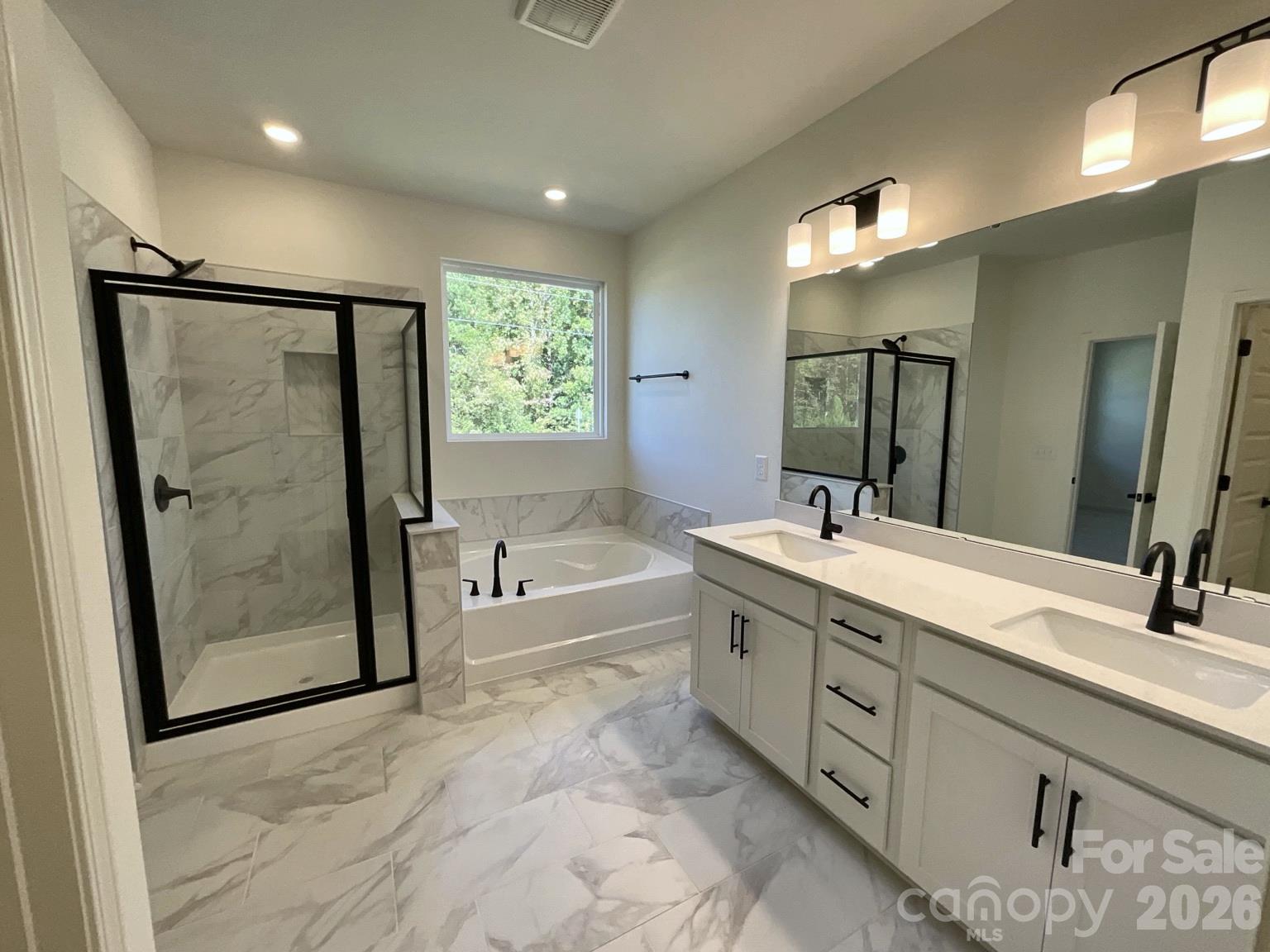 Luxury Primary Bathroom - 534 Ramona Street, York