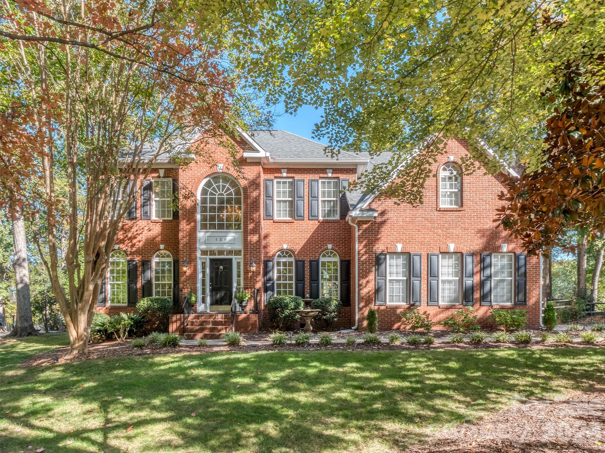136 Lockerbie Lane