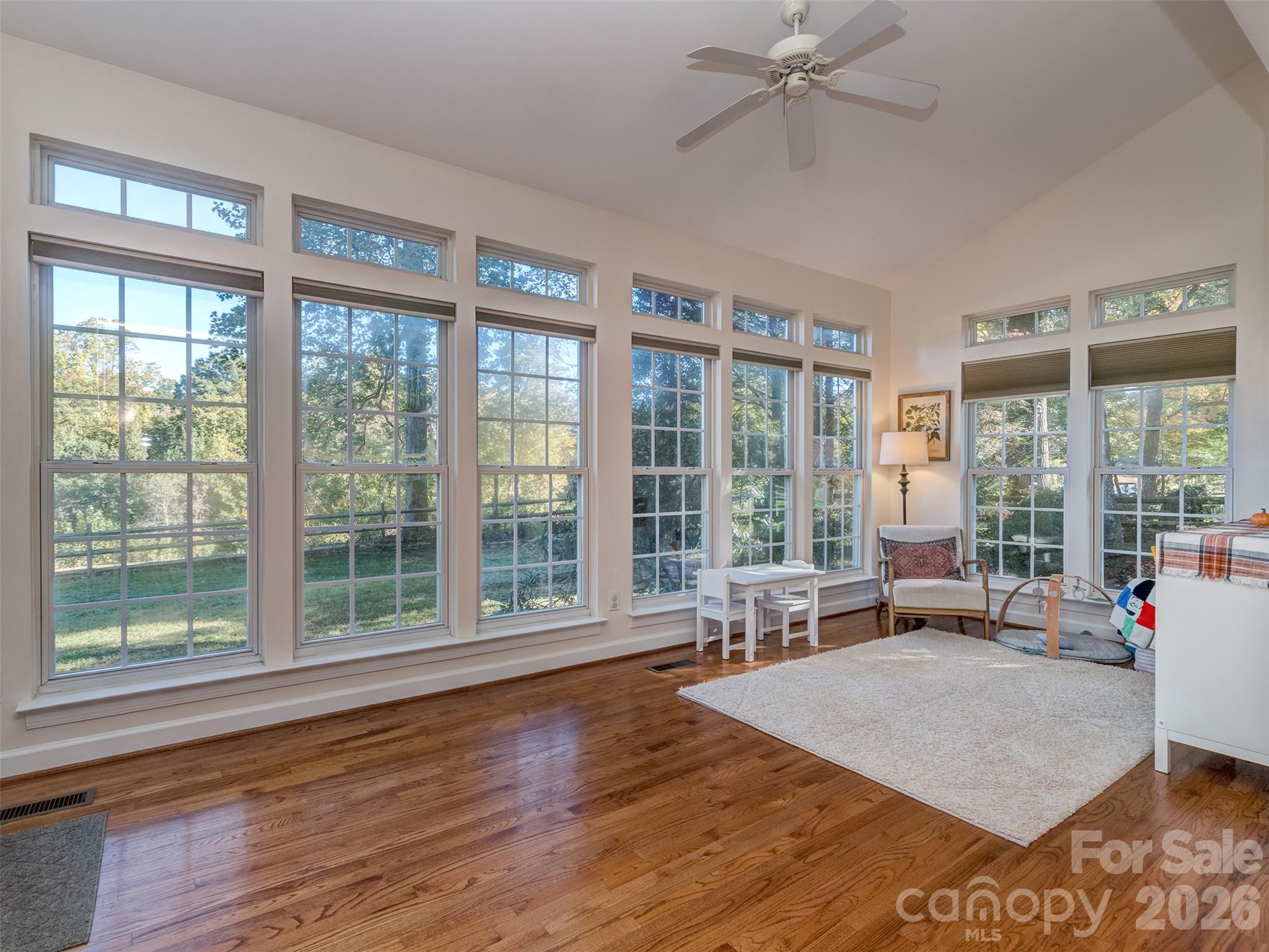 Single Family Residence at 136 Lockerbie Lane, Mooresville, photo 18 of 41