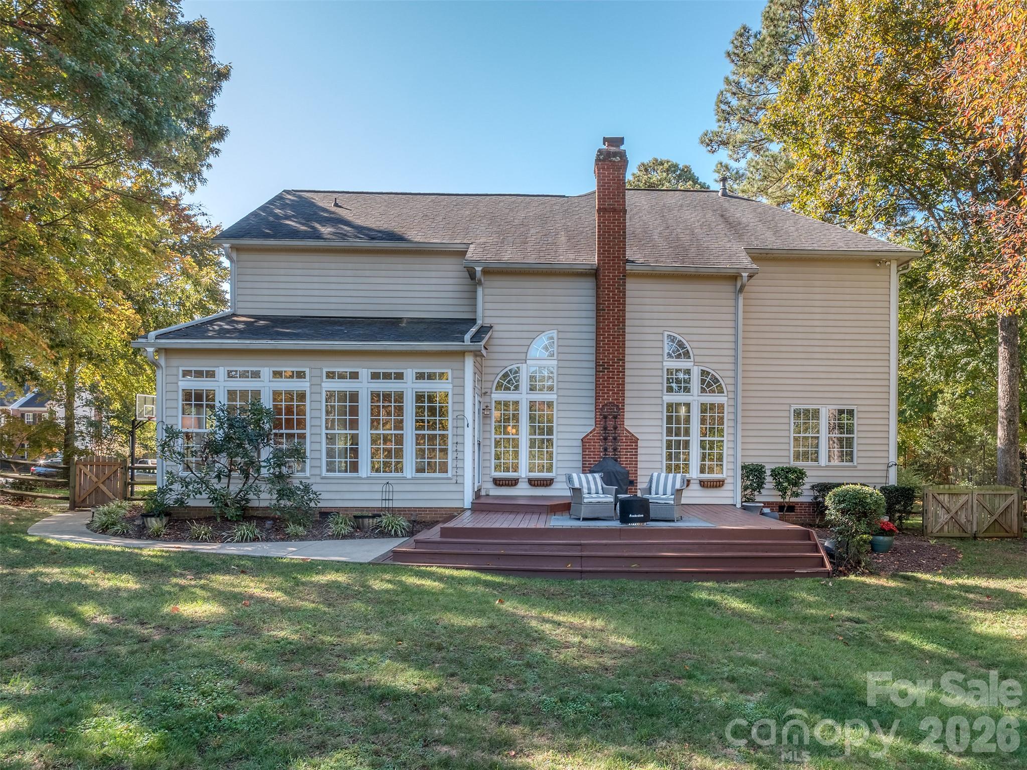 Single Family Residence at 136 Lockerbie Lane, Mooresville, photo 33 of 41