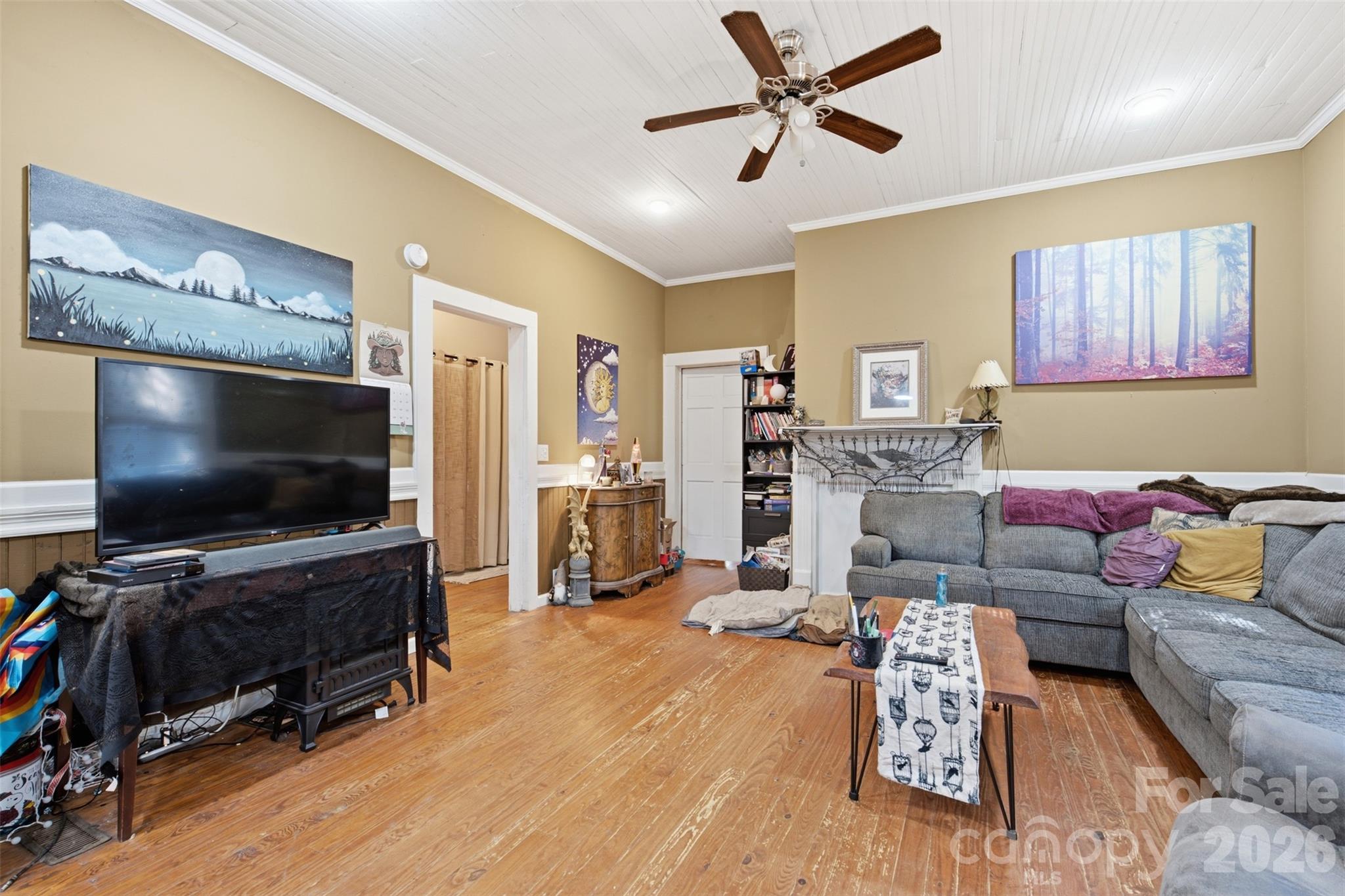 Single Family Residence at 328 S Race Street, Statesville, photo 10 of 29