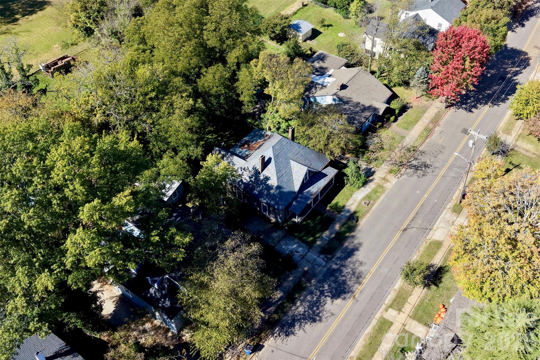 Single Family Residence at 328 S Race Street, Statesville, photo 26 of 29