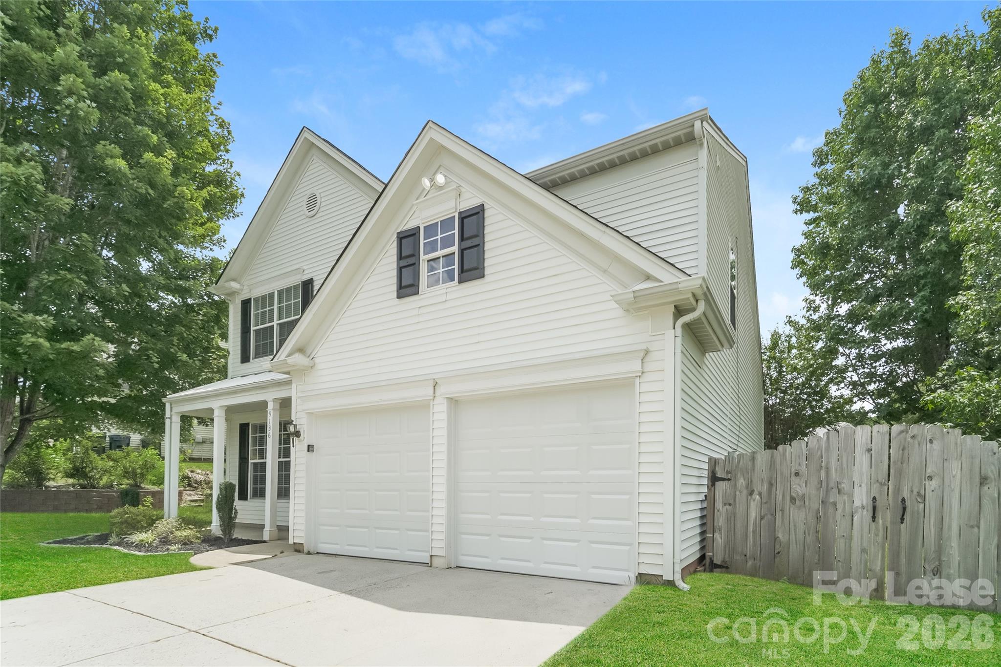 Single Family Residence at 9136 Culcairn Road, Huntersville, photo 2 of 15