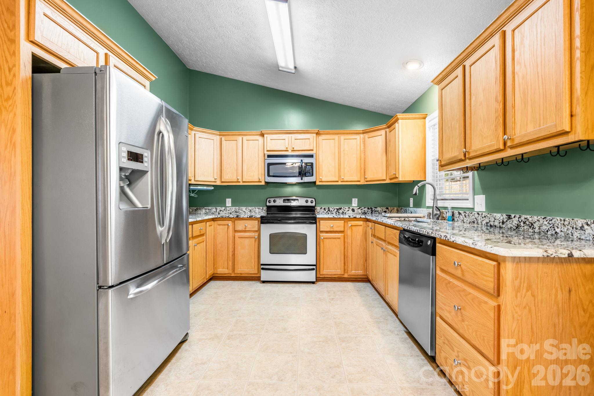 Single Family Residence at 2137 Olde Farm Road, Hudson, photo 12 of 38
