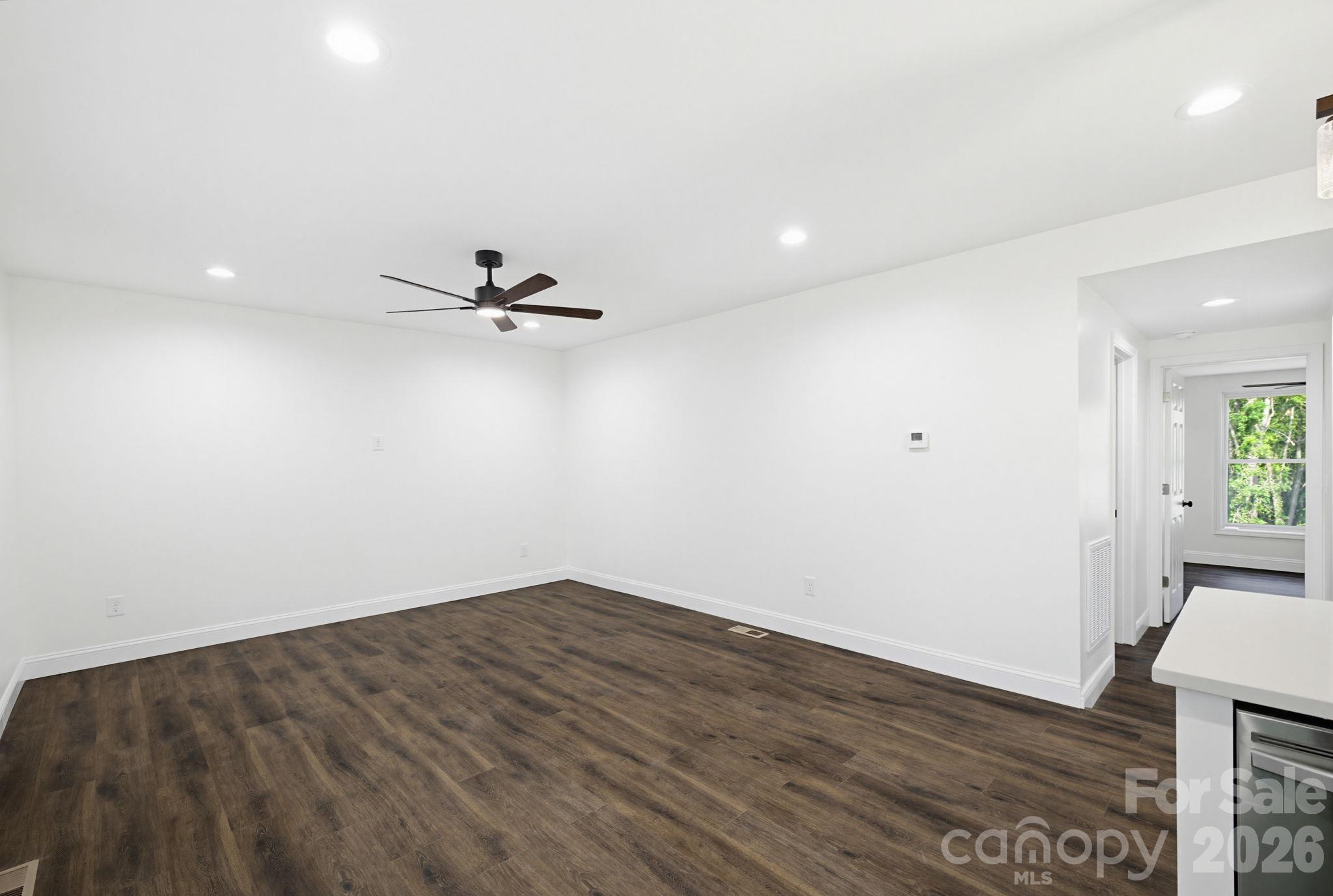 Single Family Residence at 321 S Branch Street, Reidsville, photo 6 of 31