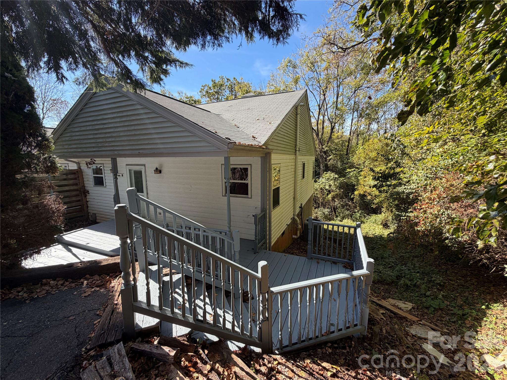 Condominium at 121 Merchant Street, Asheville, photo 2 of 45