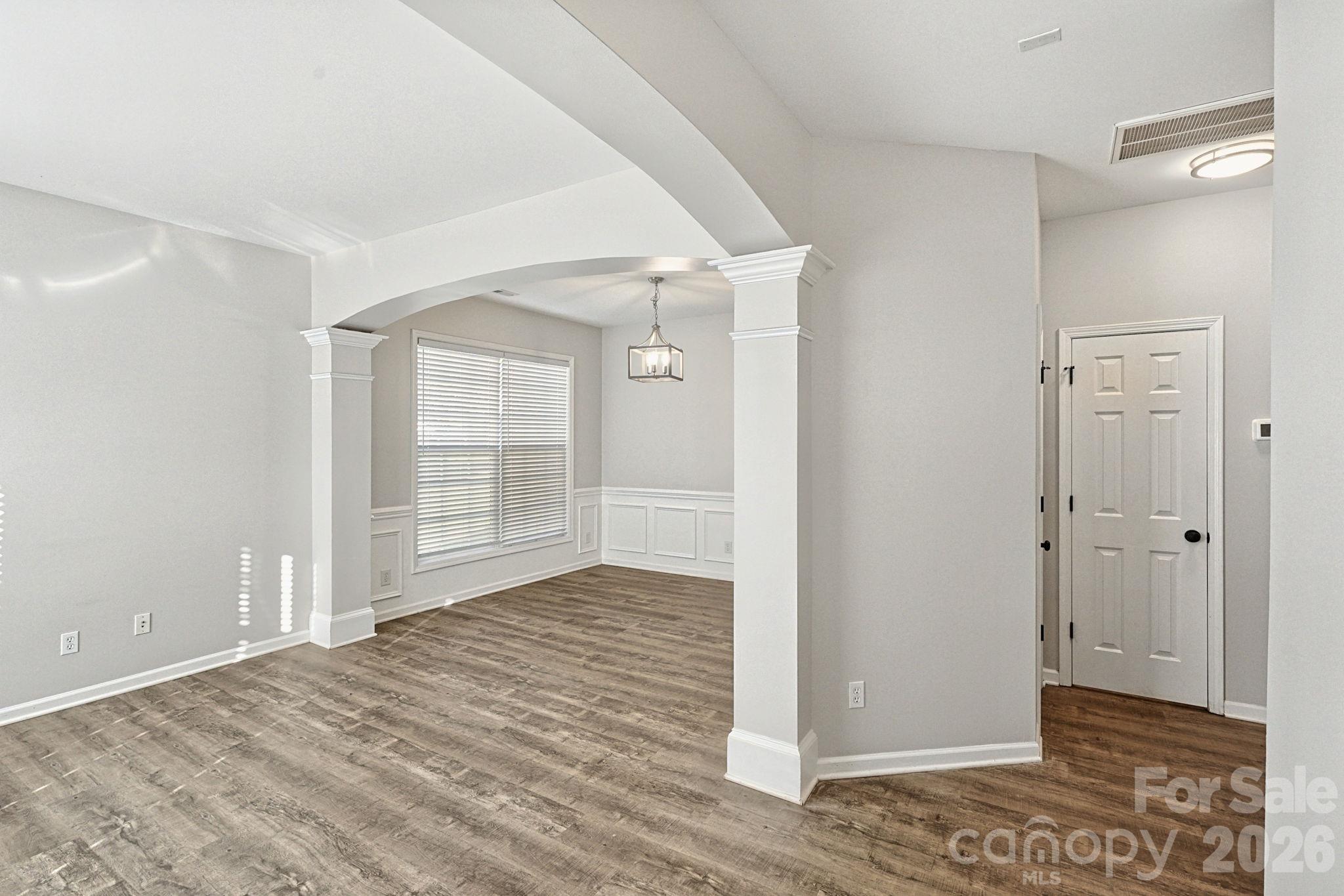 Single Family Residence at 107 Vance Crescent Drive, Mooresville, photo 10 of 45