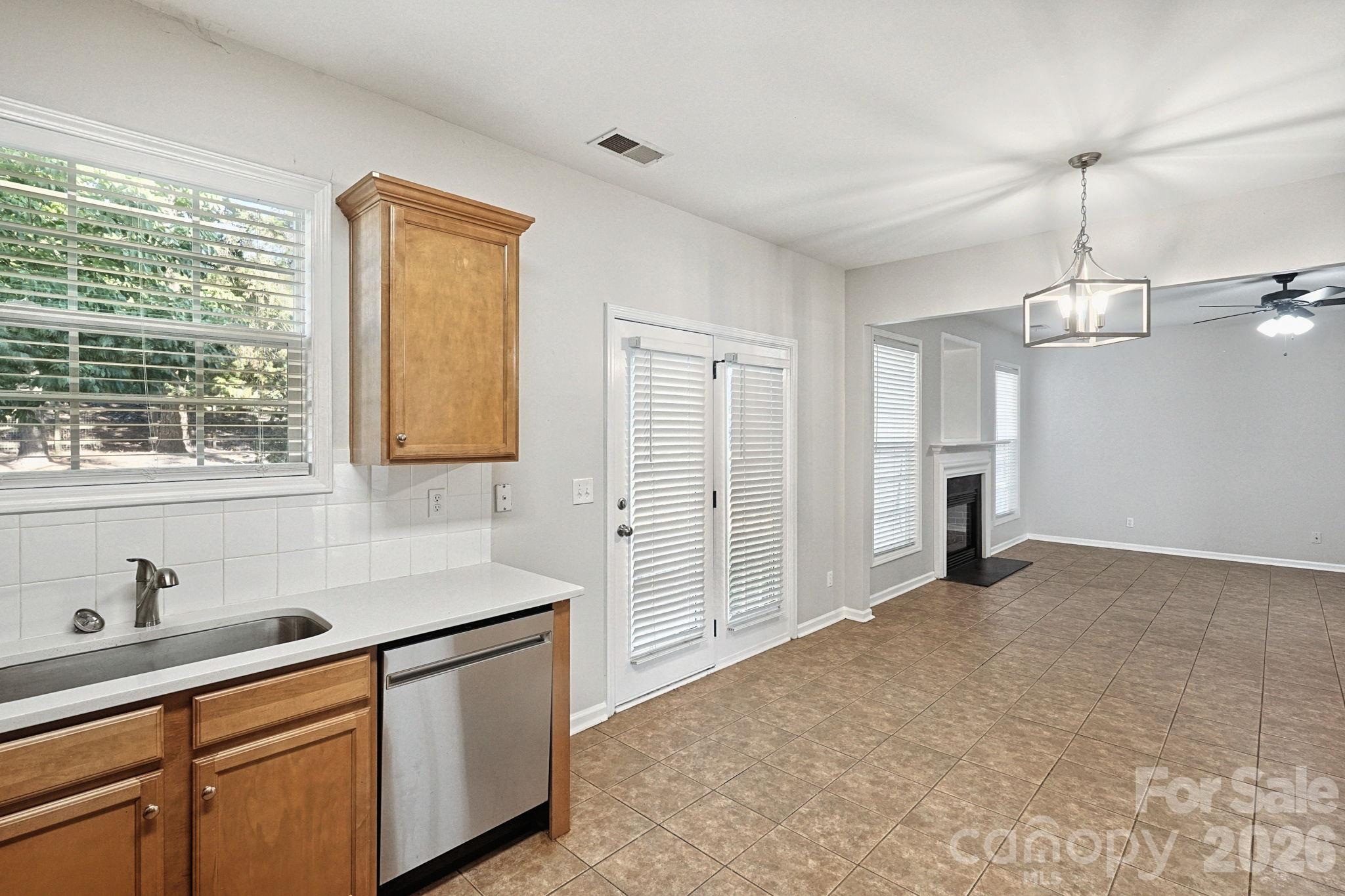 Single Family Residence at 107 Vance Crescent Drive, Mooresville, photo 21 of 45