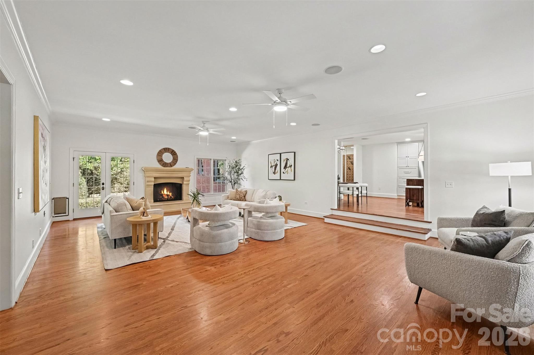 Single Family Residence at 701 Manning Drive, Charlotte, photo 10 of 47