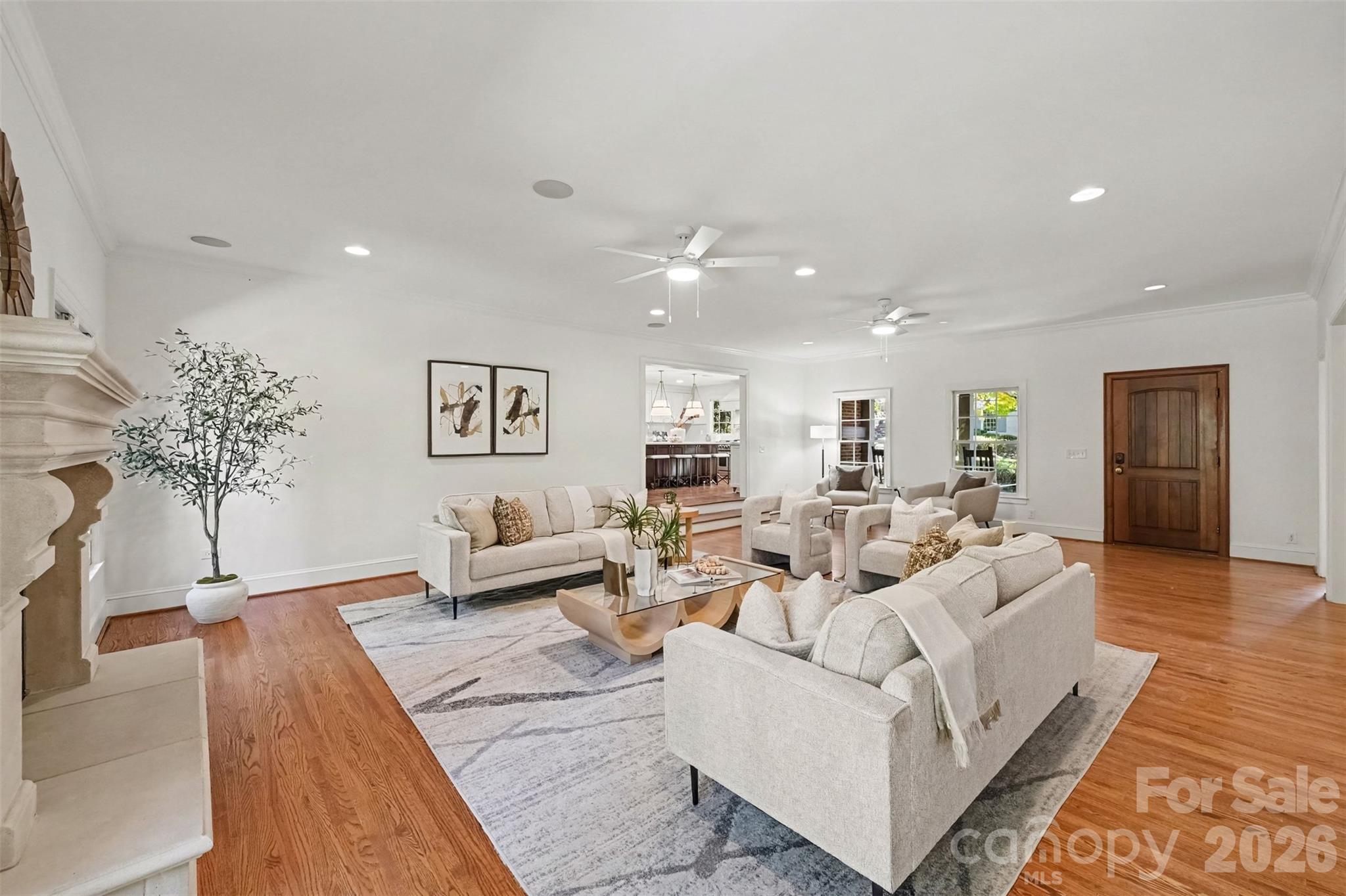 Single Family Residence at 701 Manning Drive, Charlotte, photo 11 of 47