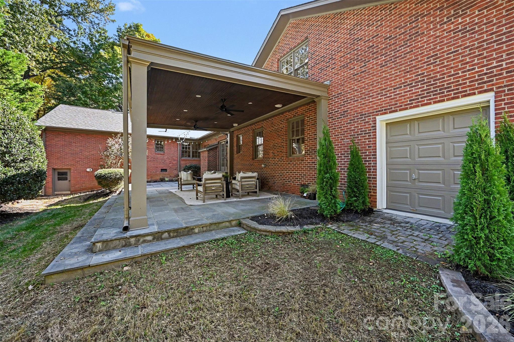 Single Family Residence at 701 Manning Drive, Charlotte, photo 39 of 47