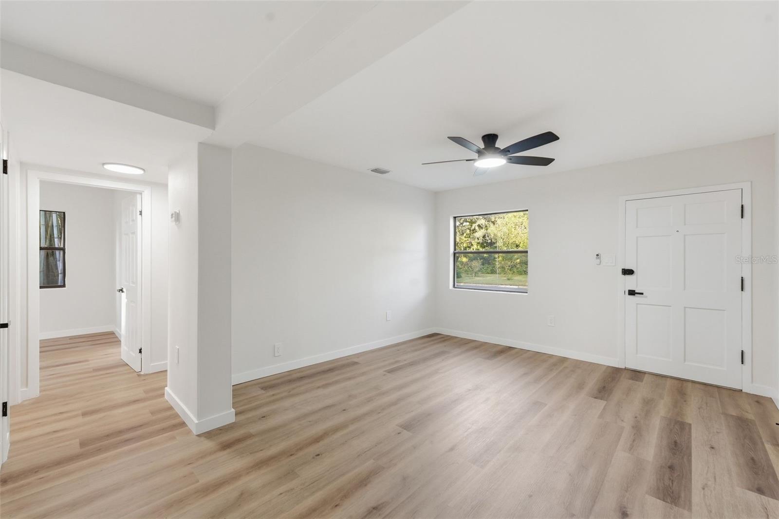 Single Family Residence at 2209 CORDOVA DR, SANFORD, photo 11 of 36