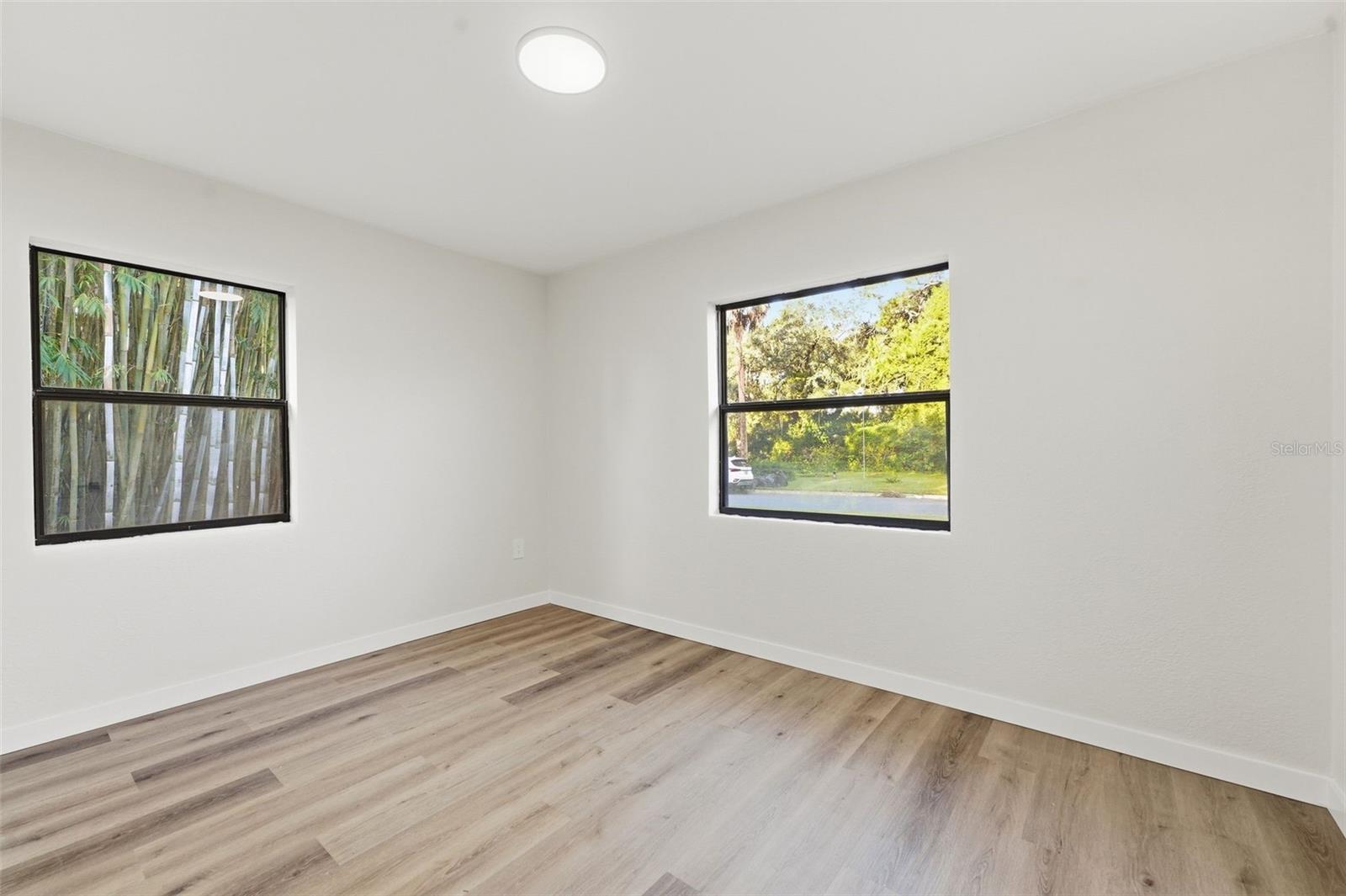 Single Family Residence at 2209 CORDOVA DR, SANFORD, photo 12 of 36