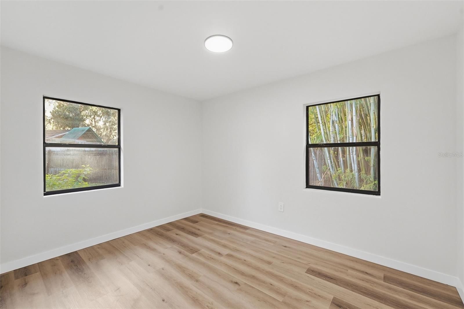 Single Family Residence at 2209 CORDOVA DR, SANFORD, photo 13 of 36