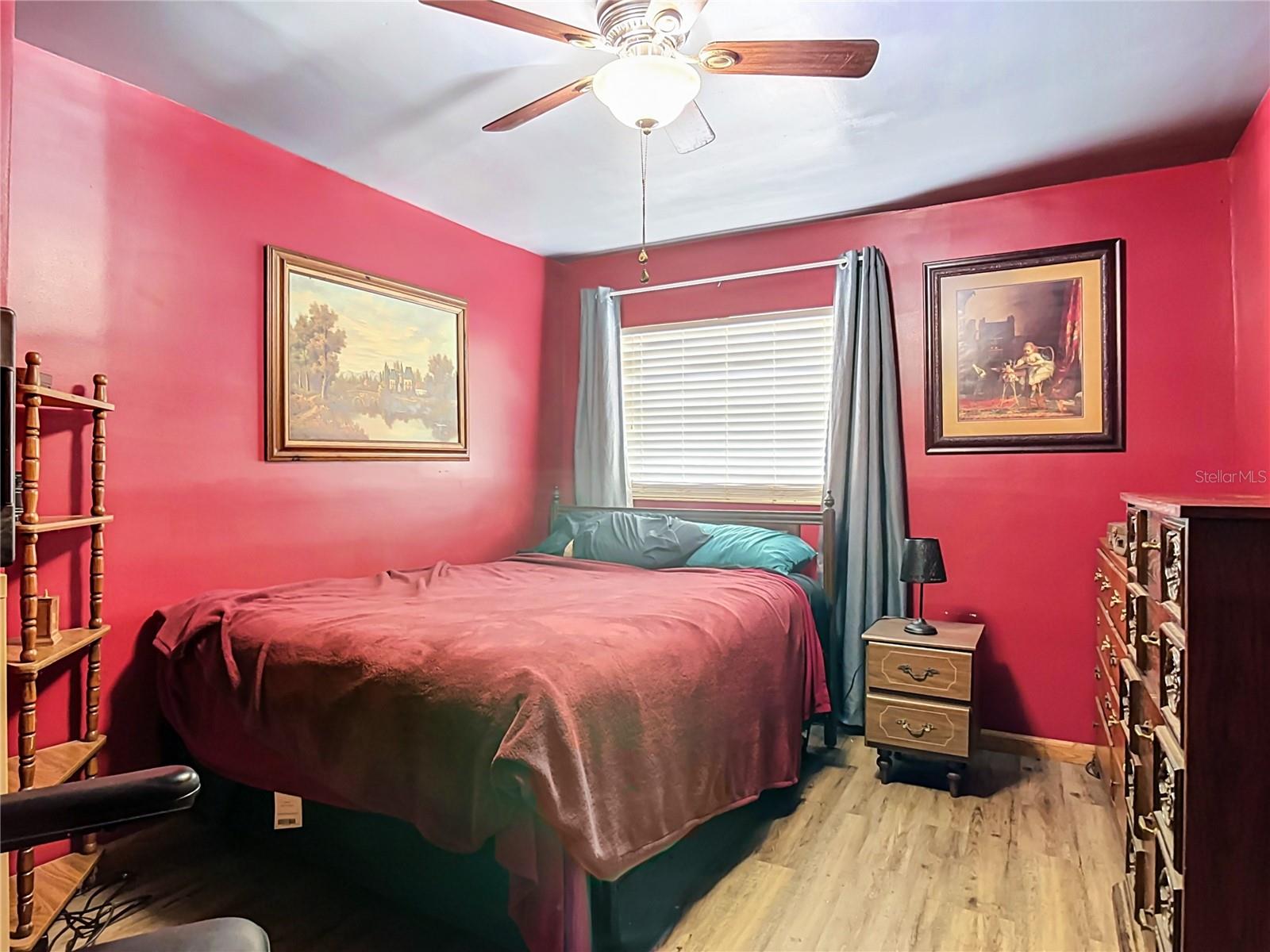 Single Family Residence at 28418 BOUGAINVILLEA AVE, PAISLEY, photo 18 of 33