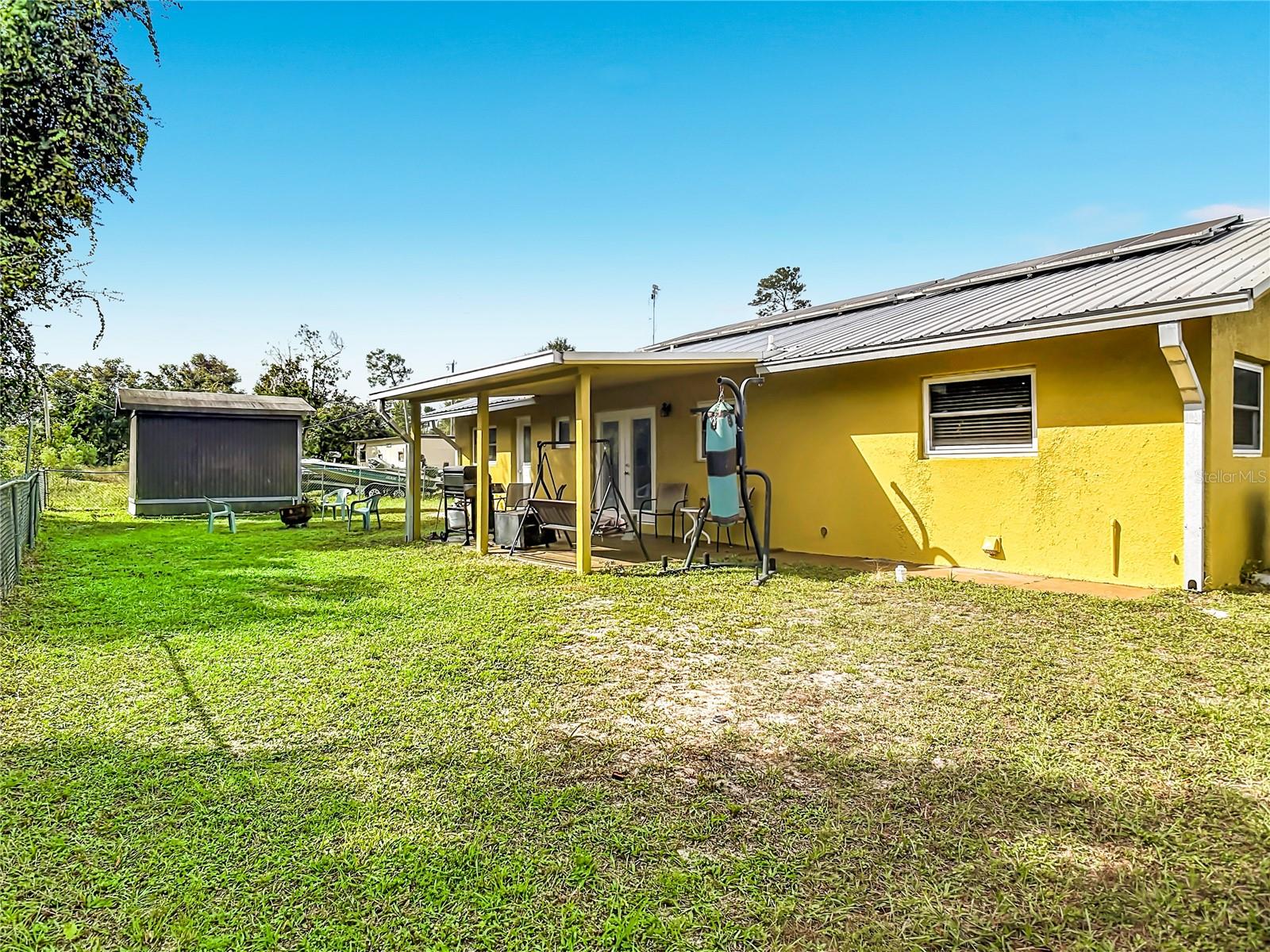Single Family Residence at 28418 BOUGAINVILLEA AVE, PAISLEY, photo 24 of 33