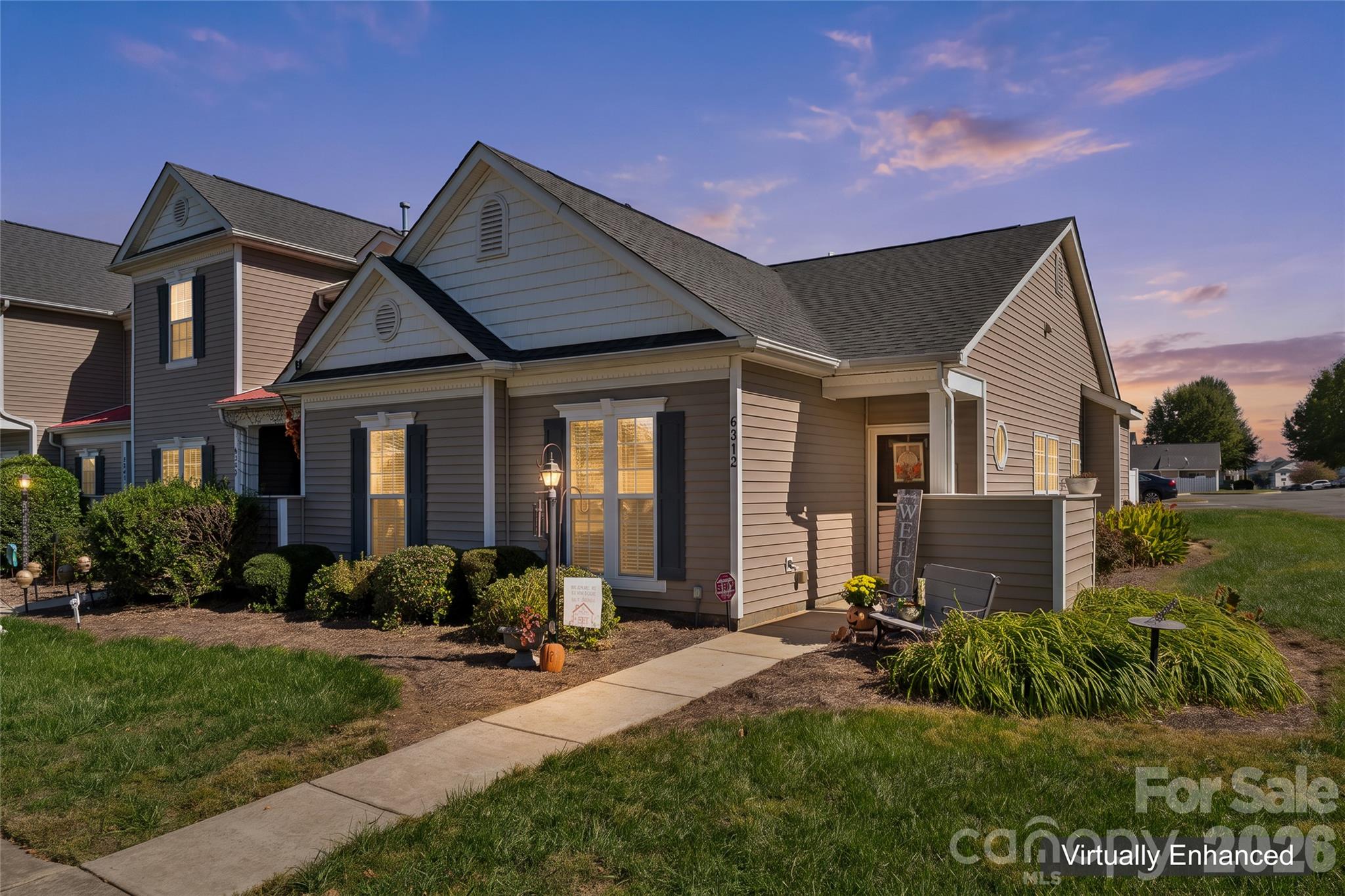 Townhouse at 6313 Harrisburg Plaza, Harrisburg, photo 2 of 22
