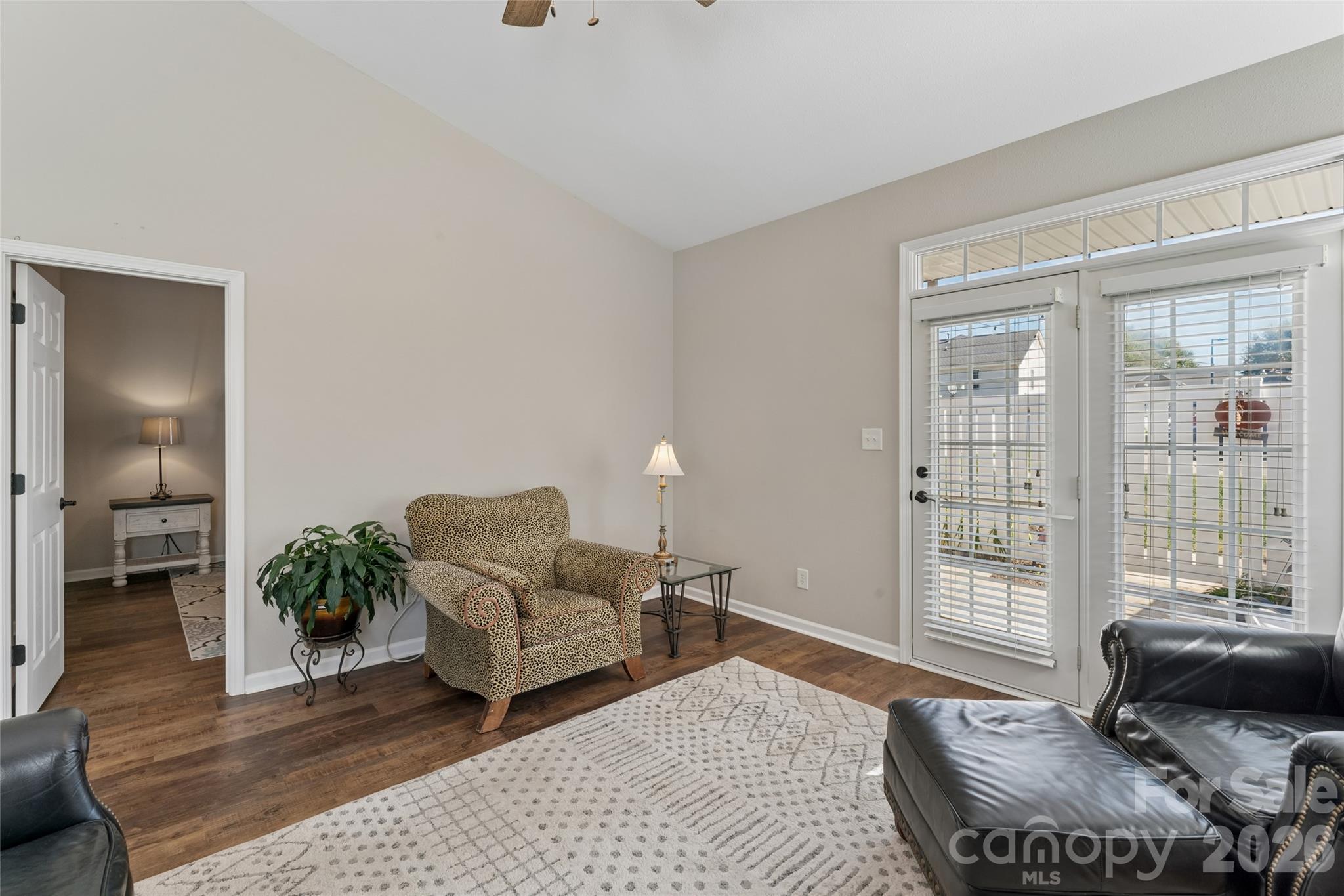 Townhouse at 6313 Harrisburg Plaza, Harrisburg, photo 10 of 22