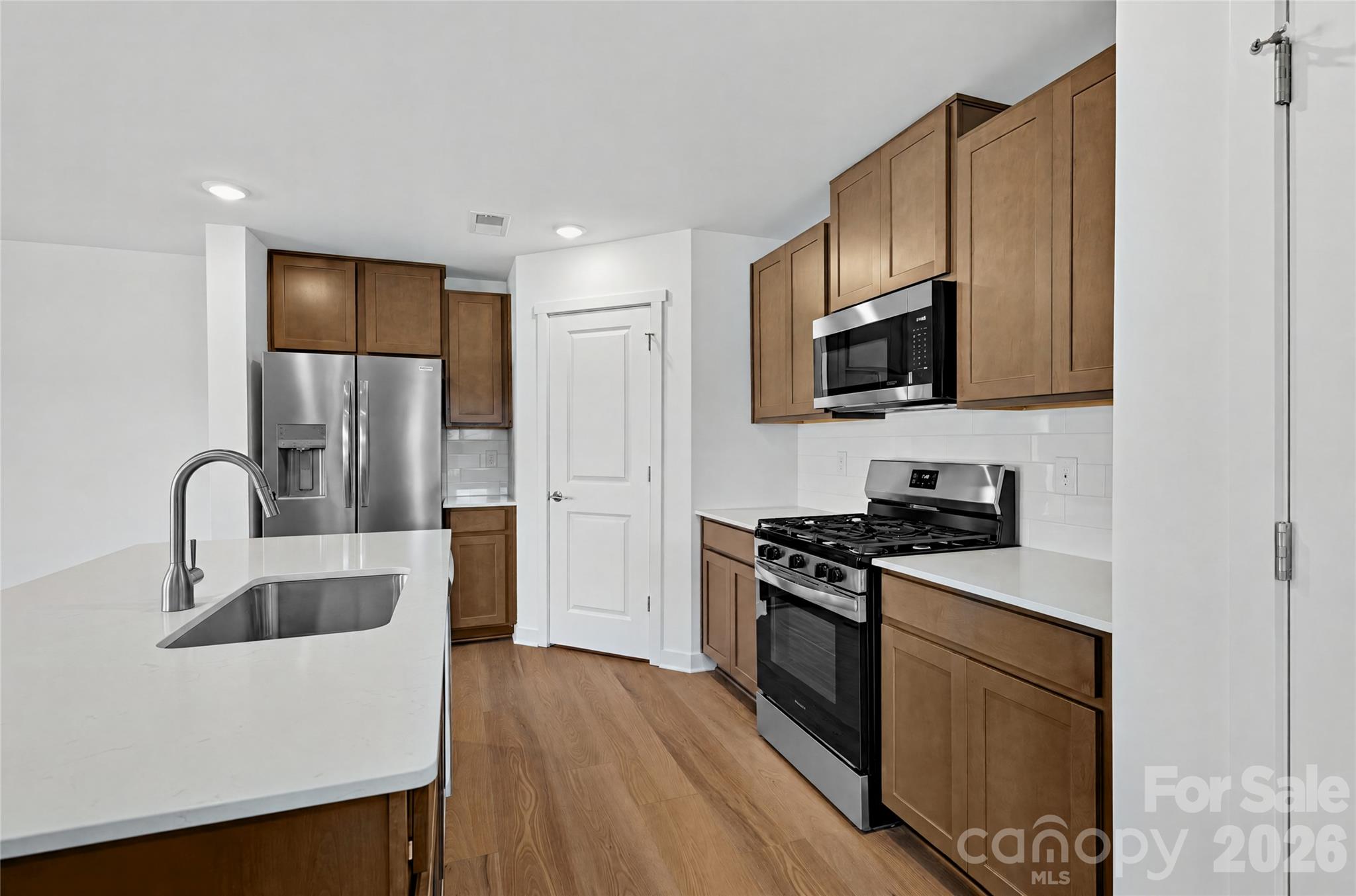 Single Family Residence at 636 Hot Springs Drive, Kannapolis, photo 10 of 20