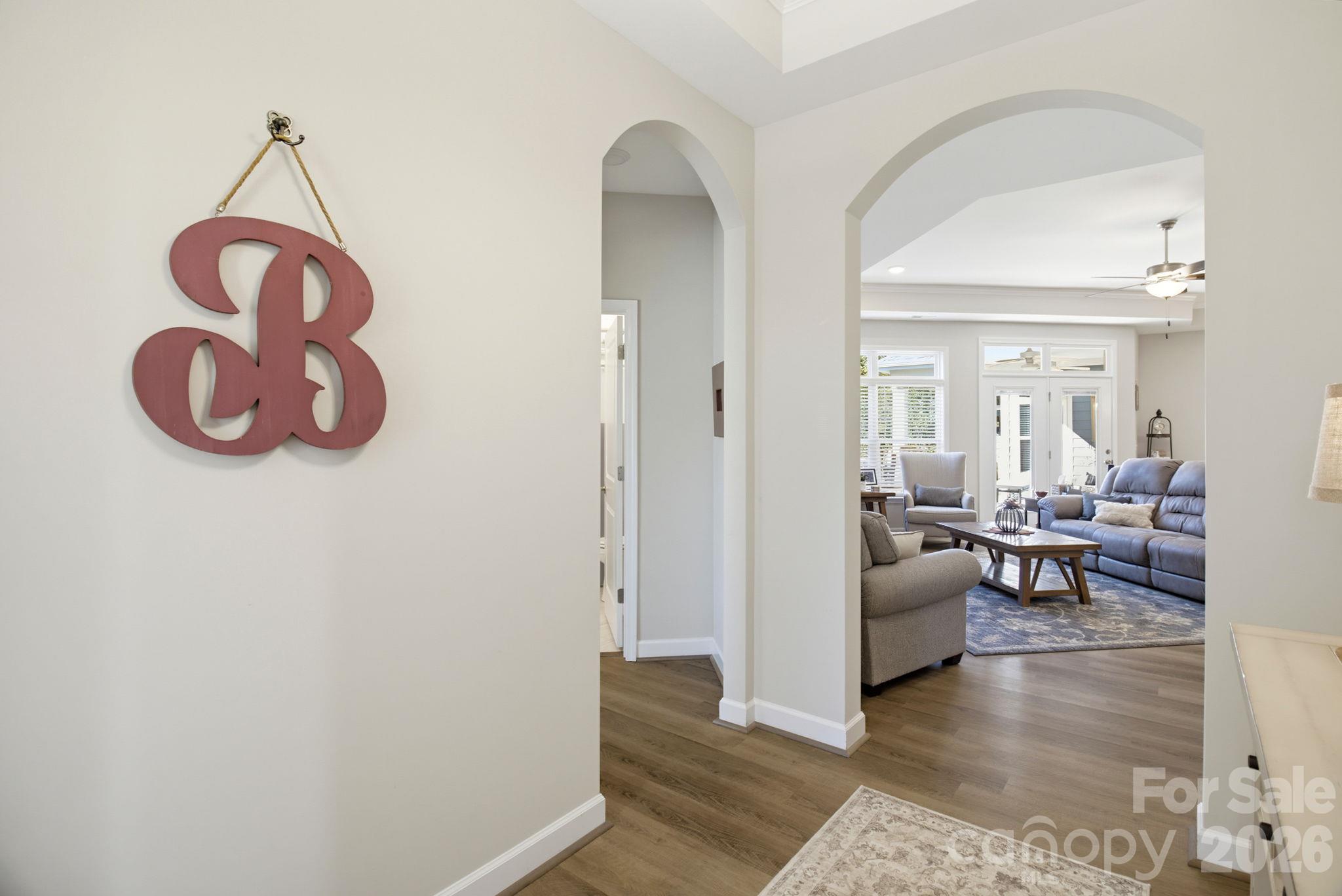 Single Family Residence at 420 Waterton Way, Kernersville, photo 6 of 37