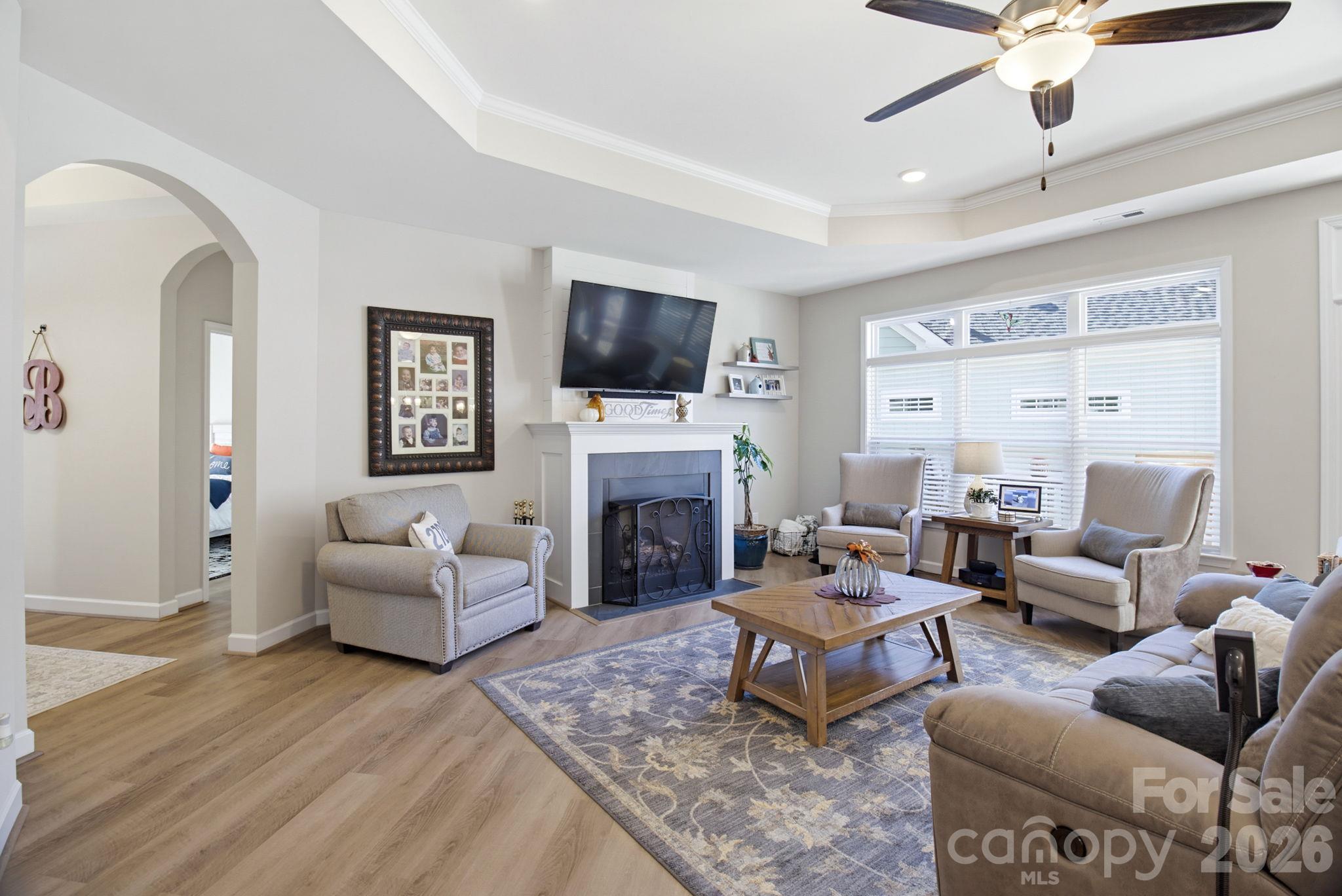 Single Family Residence at 420 Waterton Way, Kernersville, photo 8 of 37