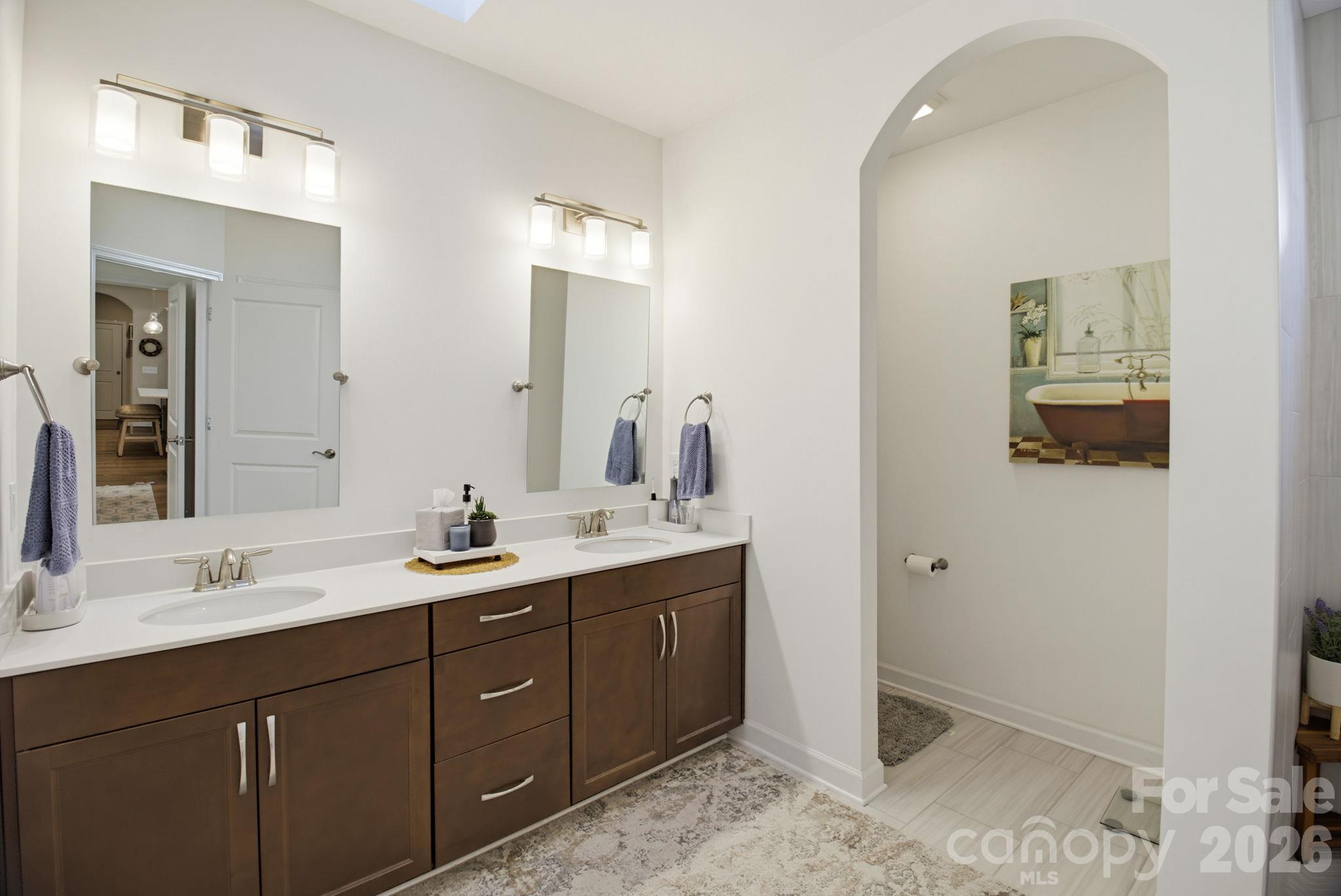 Single Family Residence at 420 Waterton Way, Kernersville, photo 19 of 37