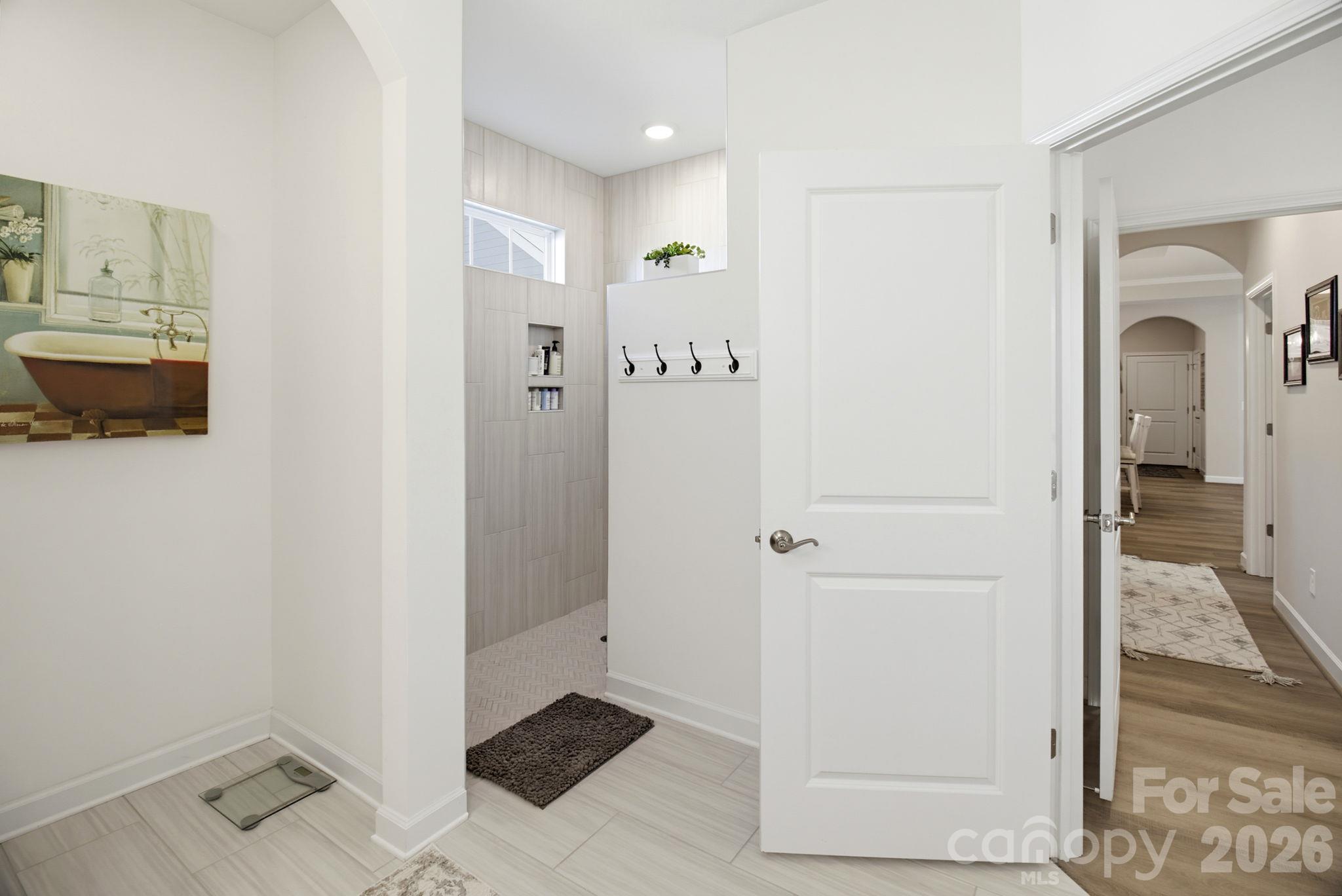 Single Family Residence at 420 Waterton Way, Kernersville, photo 20 of 37