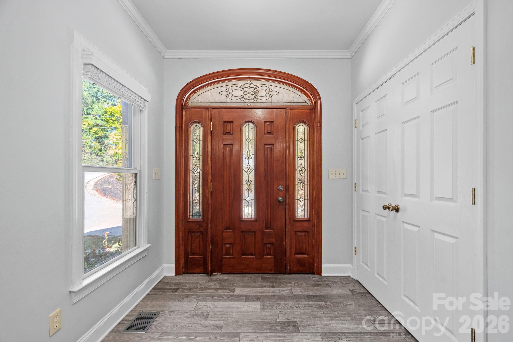 Single Family Residence at 109 Folkstone Road, Mooresville, photo 7 of 48