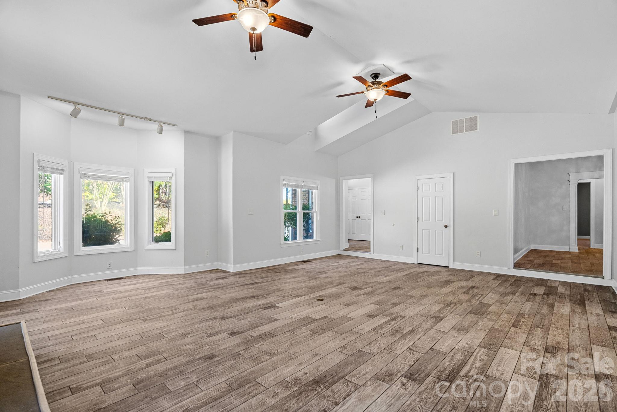 Single Family Residence at 109 Folkstone Road, Mooresville, photo 10 of 48