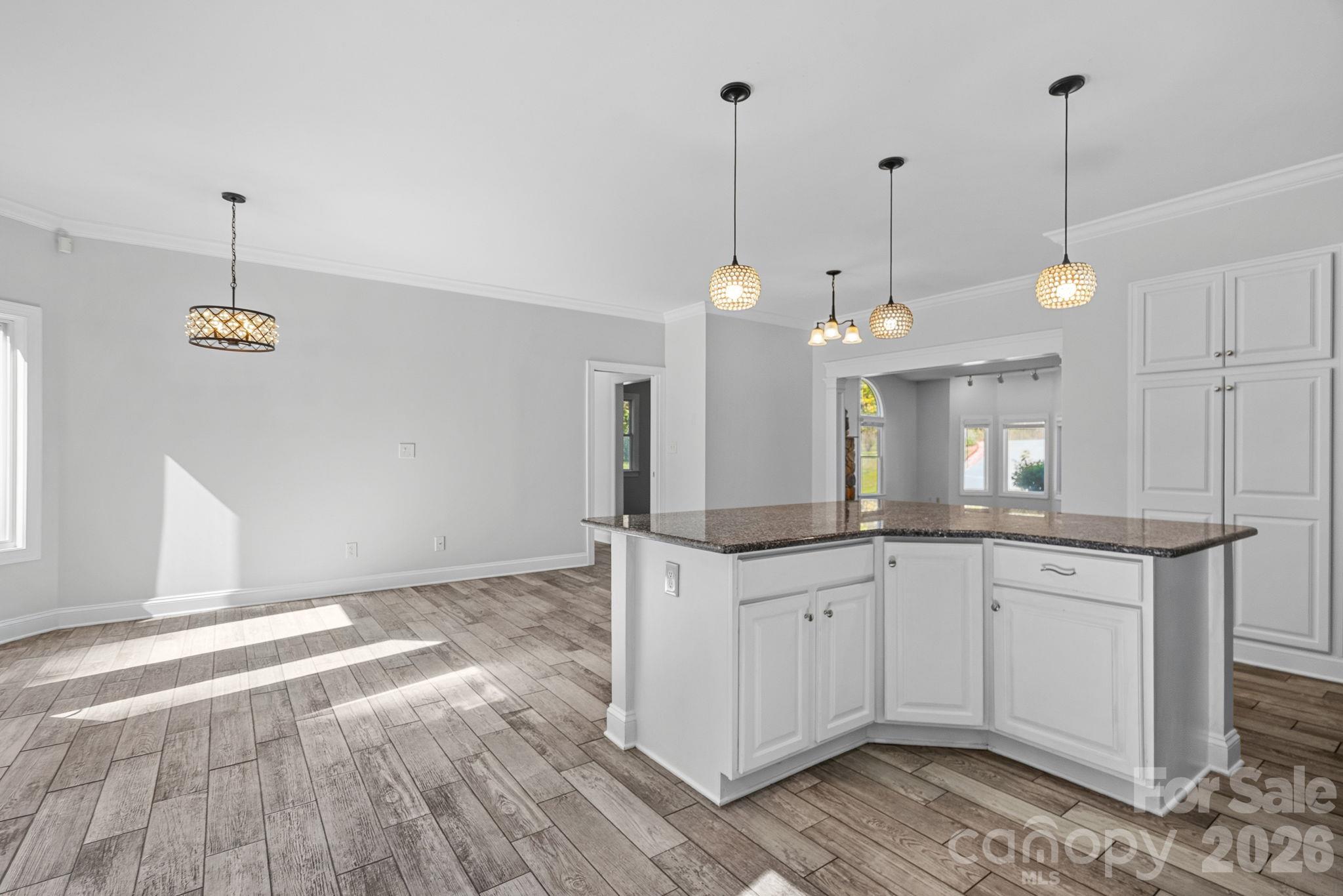 Single Family Residence at 109 Folkstone Road, Mooresville, photo 16 of 48