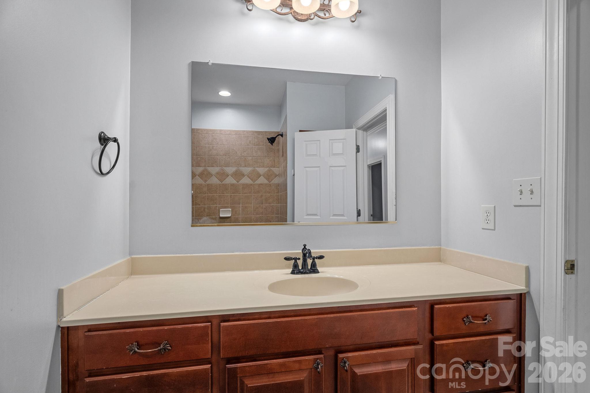 Single Family Residence at 109 Folkstone Road, Mooresville, photo 24 of 48