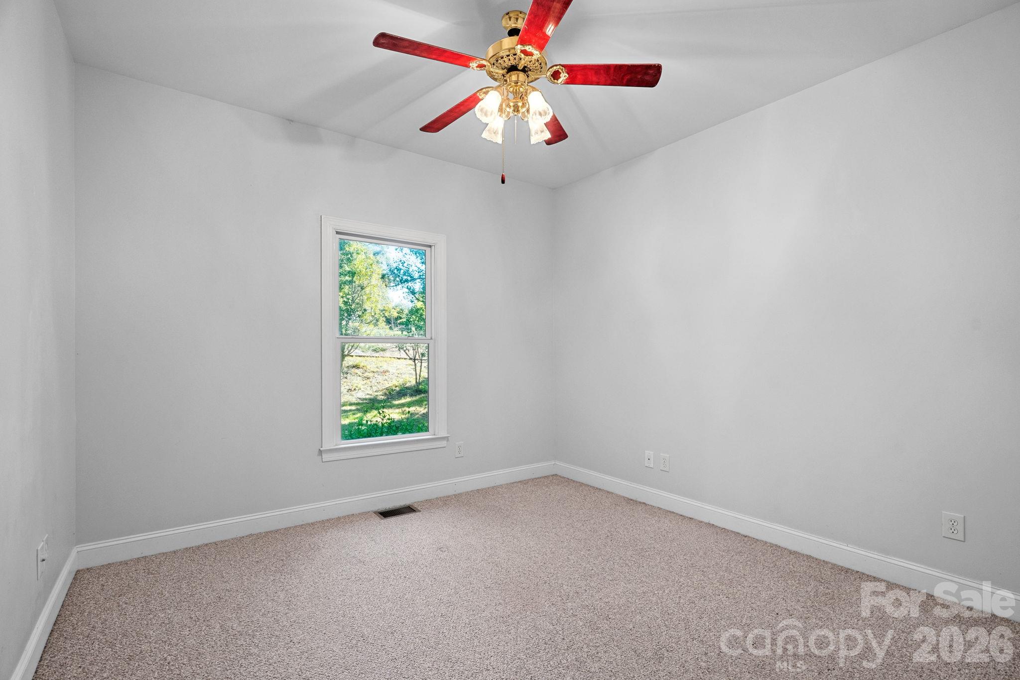 Single Family Residence at 109 Folkstone Road, Mooresville, photo 26 of 48