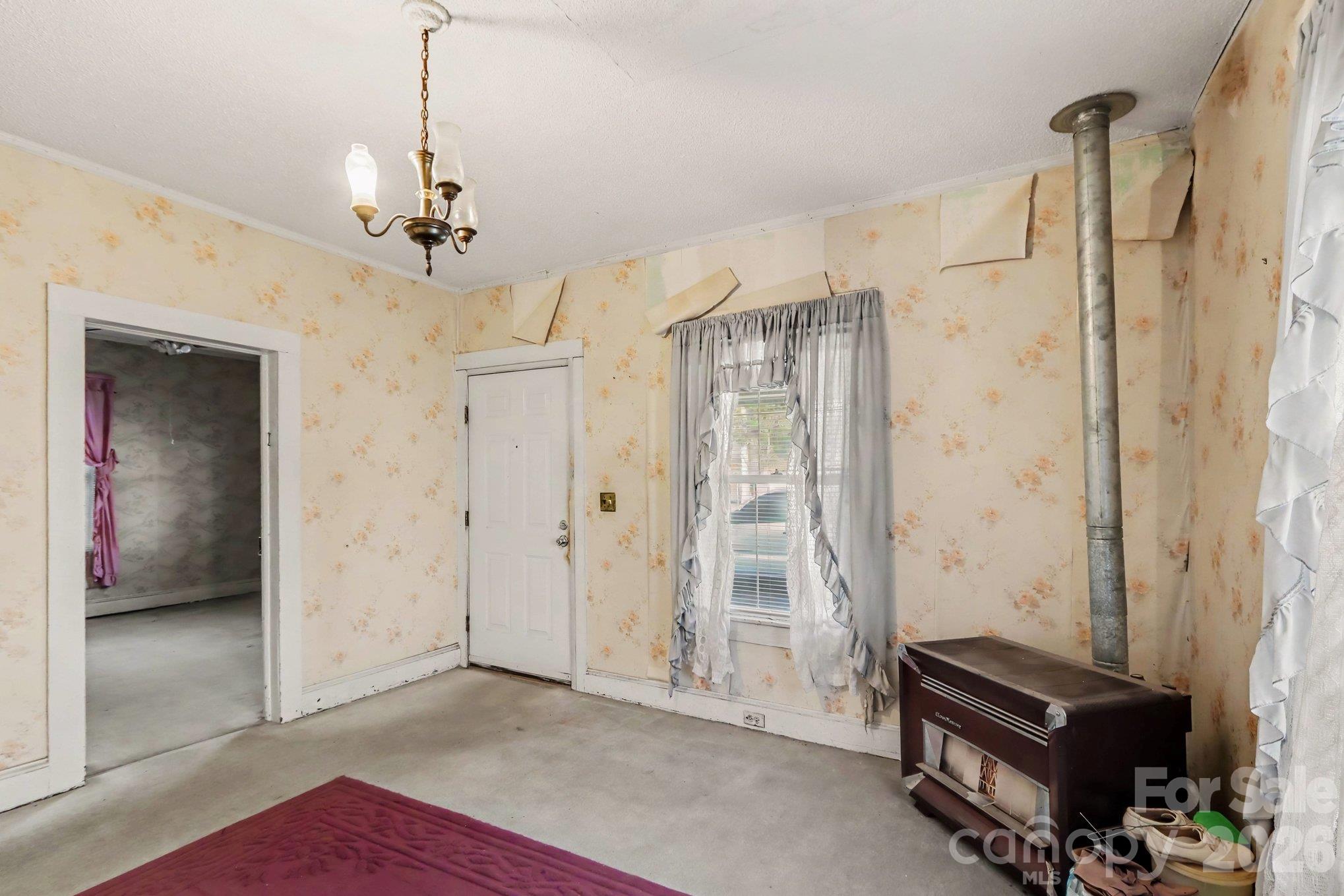Single Family Residence at 1062 Wellman Street, Gastonia, photo 11 of 28