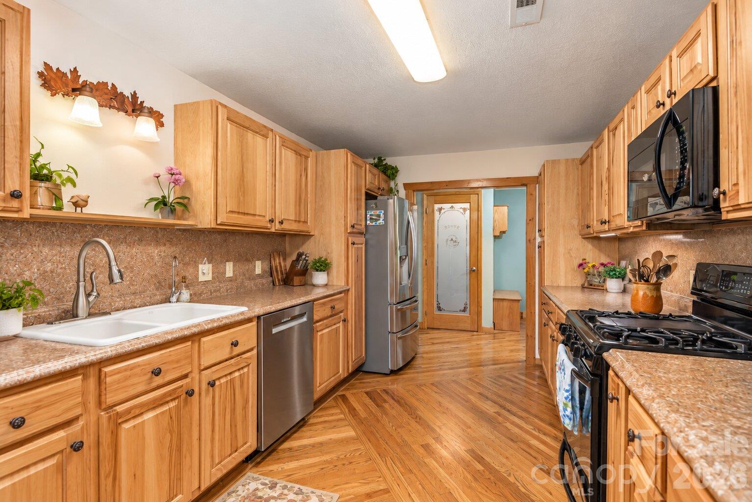 Apartment at 1075 Moody Farm Road, Maggie Valley, photo 8 of 28