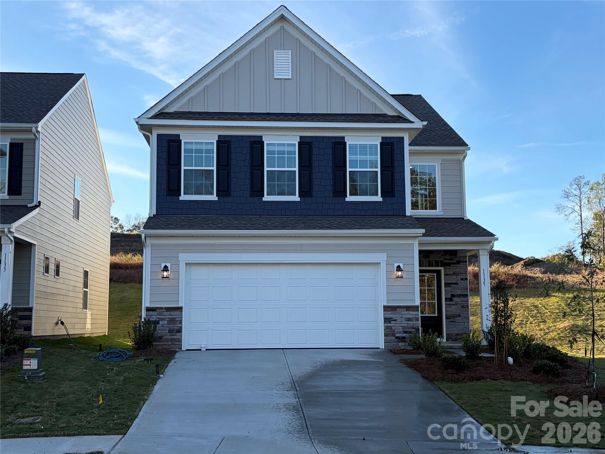 Single Family Residence at 1135 Coopers Court, Belmont, photo 2 of 45