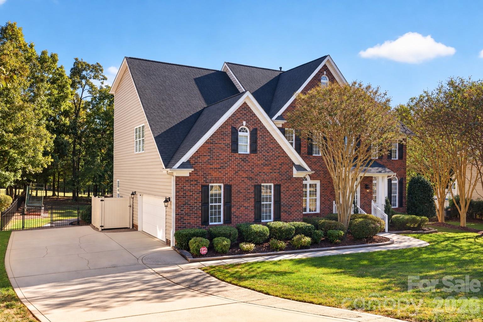 Side Facade w Garage - 10826 Persimmon Creek Drive, Mint Hill