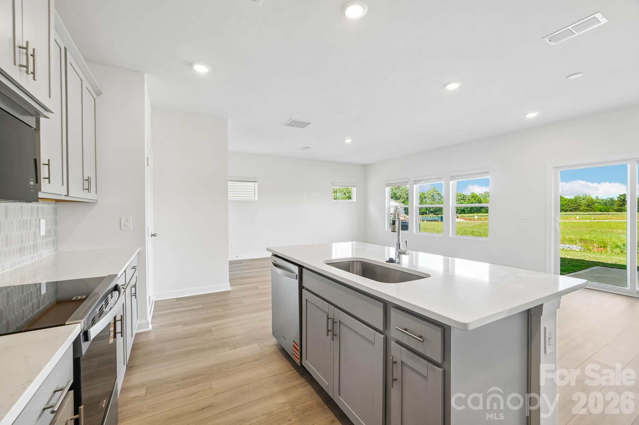 Single Family Residence at 3055 14th Avenue Avenue NE, Conover, photo 11 of 29