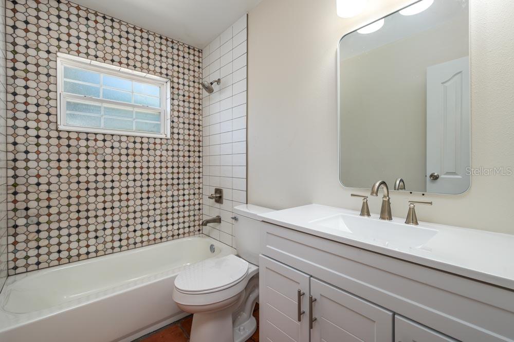 Single Family Residence at 525 S TANGERINE CT, EAGLE LAKE, photo 15 of 24