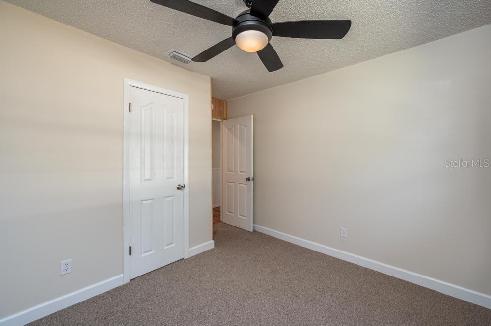 Single Family Residence at 525 S TANGERINE CT, EAGLE LAKE, photo 19 of 24
