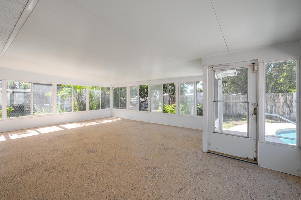 Single Family Residence at 525 S TANGERINE CT, EAGLE LAKE, photo 21 of 24