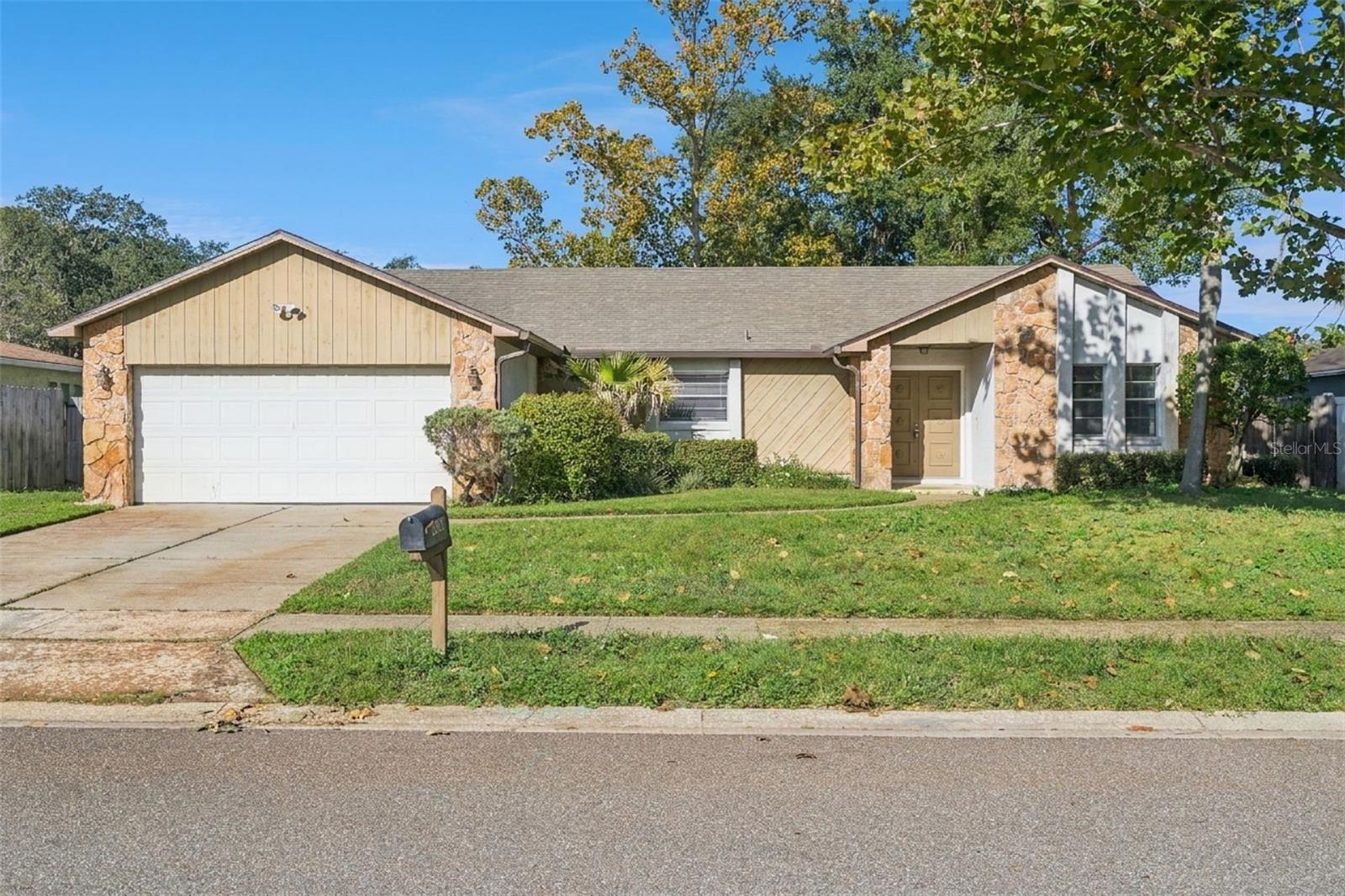 1830 GLADIOLAS DR
