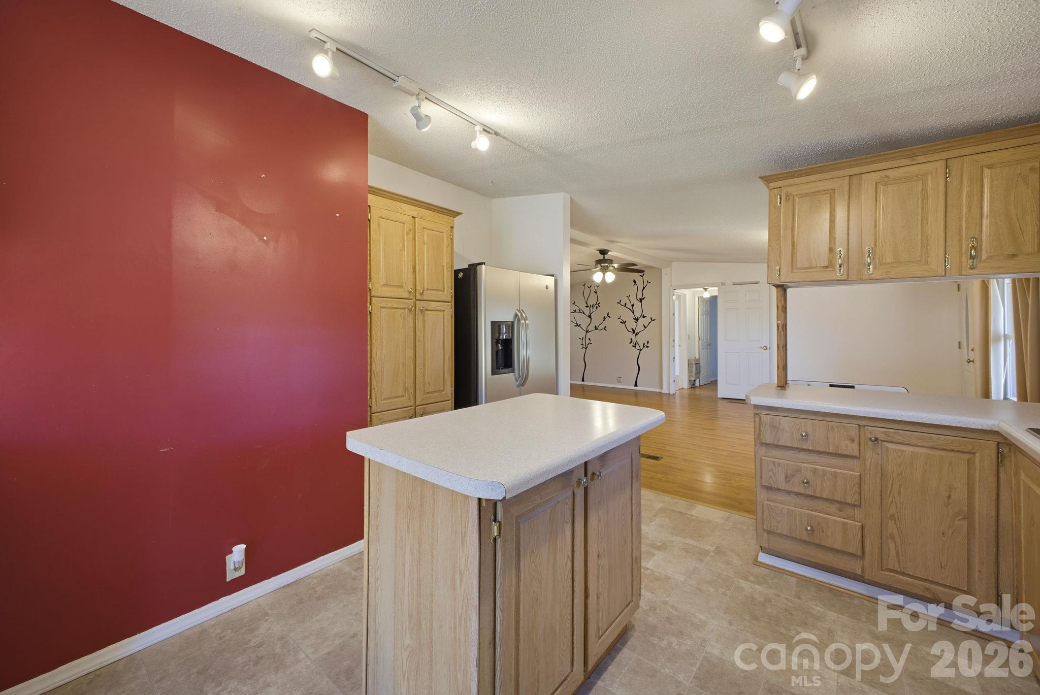 Single Family Residence at 2330 Old Home Place Drive, Newton, photo 11 of 40