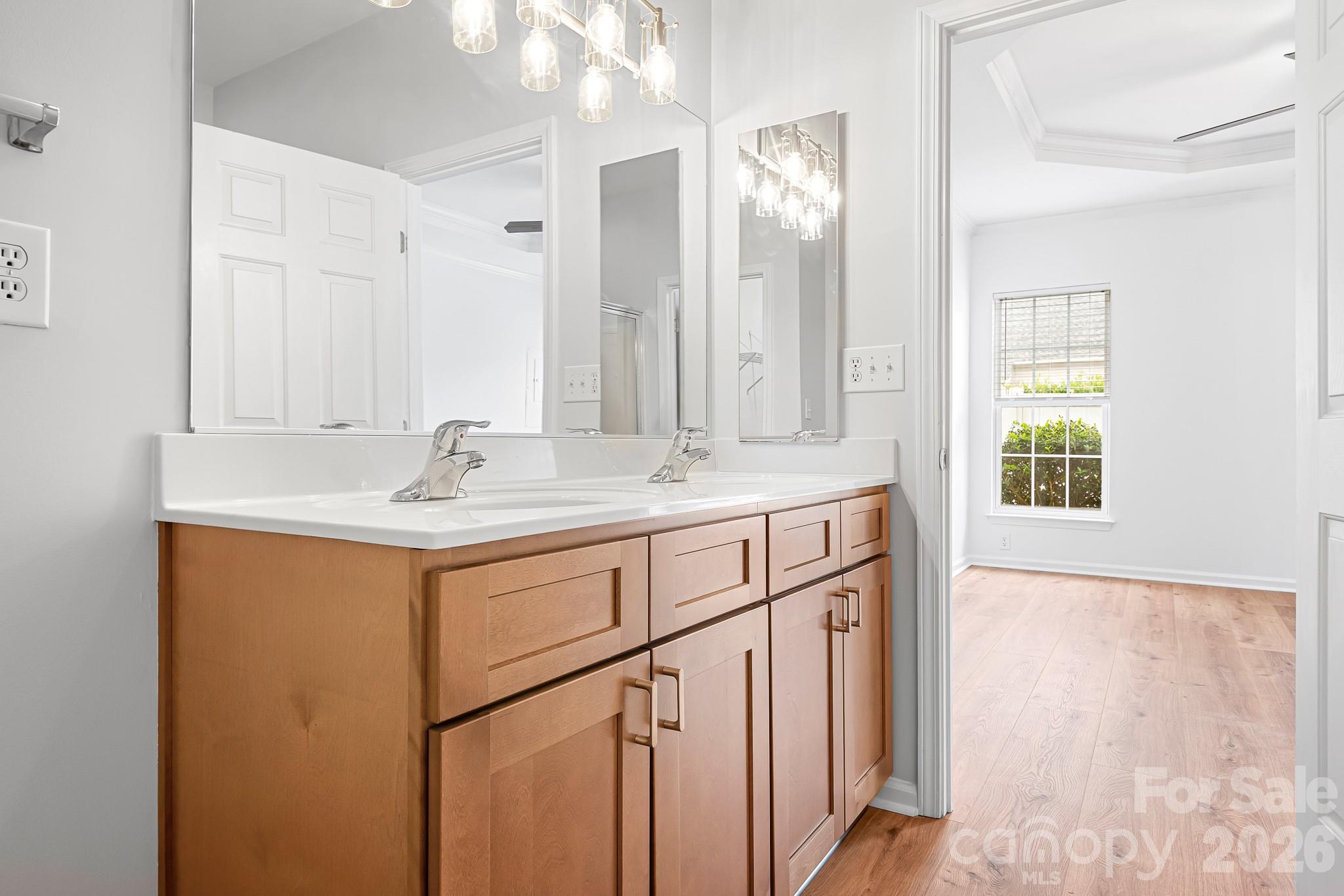 Master Bathroom - 109 Kase Court, Mooresville