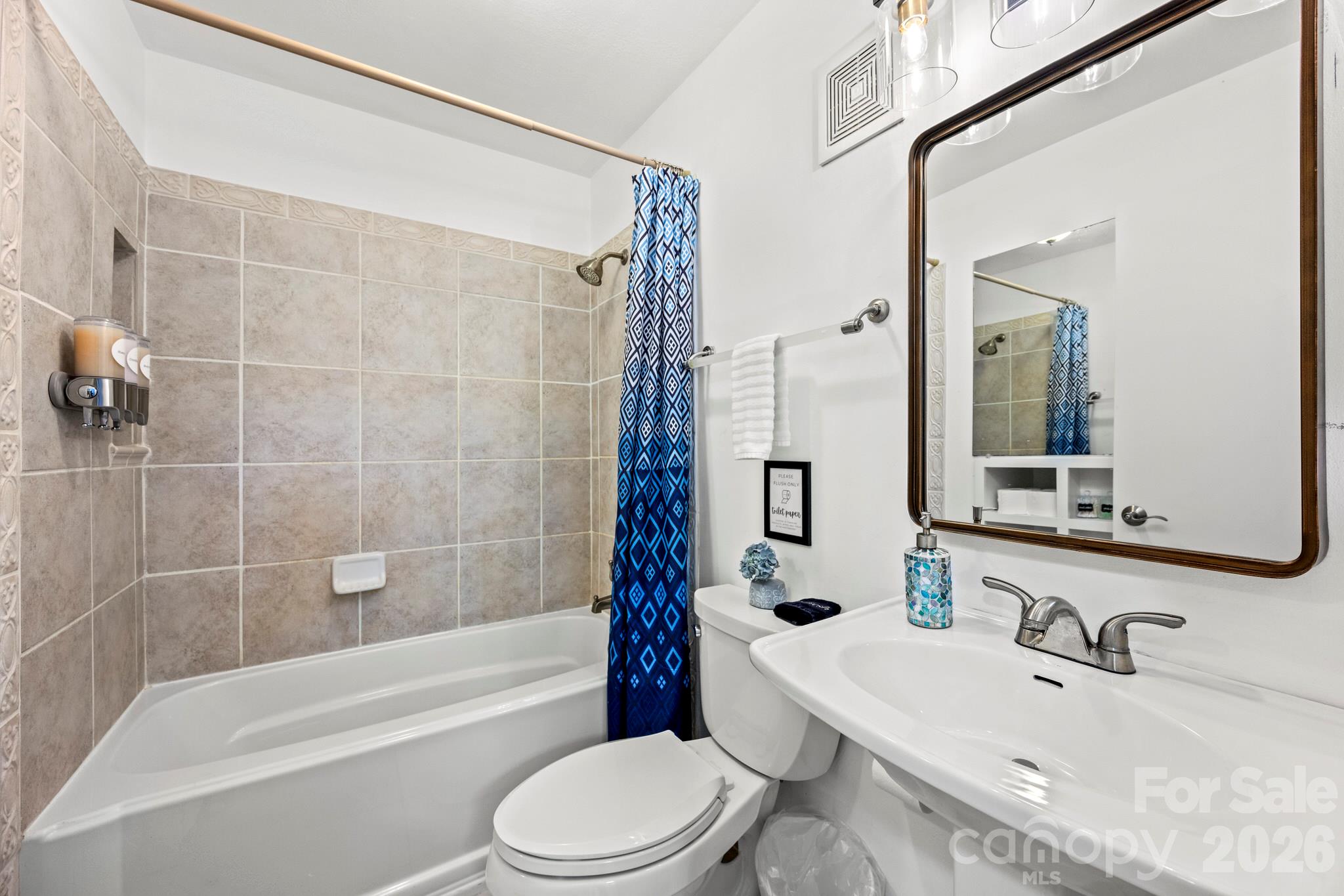 Bathroom #2 - 266 Chestnut Walk Drive, Waynesville
