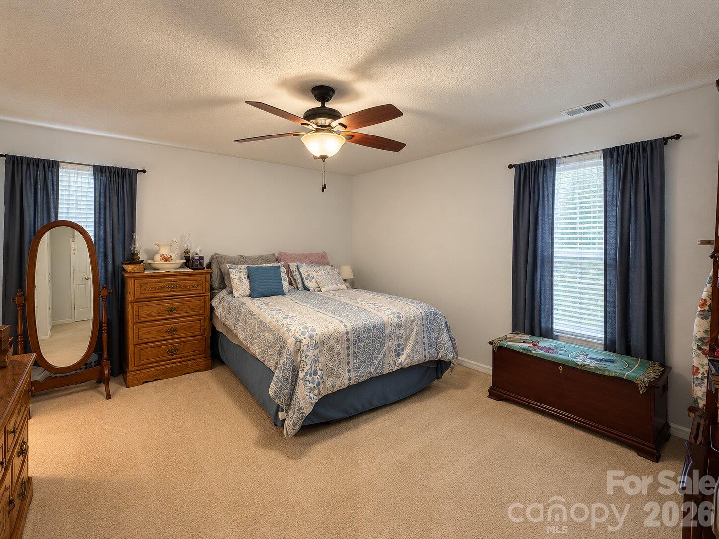 Single Family Residence at 3663 Canopy Oak Court, High Point, photo 4 of 10