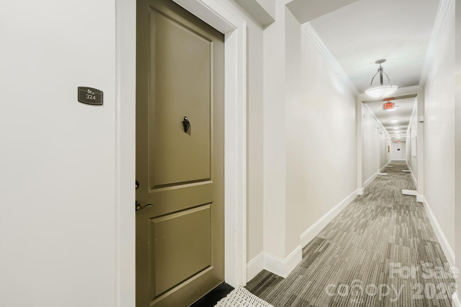 Well kept community hallways - 2810 Selwyn Avenue, Charlotte